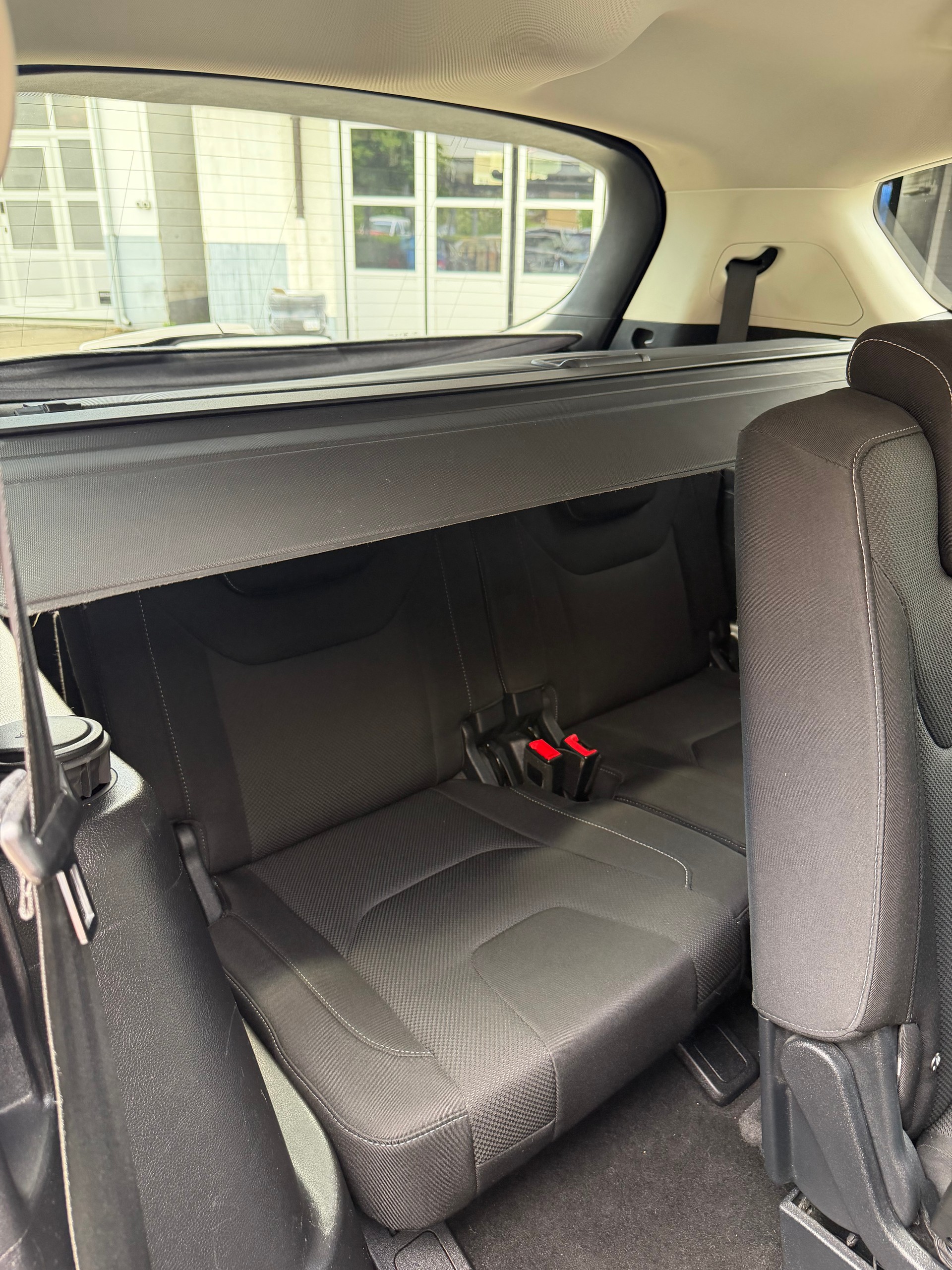 FORD S-Max 2.0 TDCi Titanium AWD Automatic-image-13