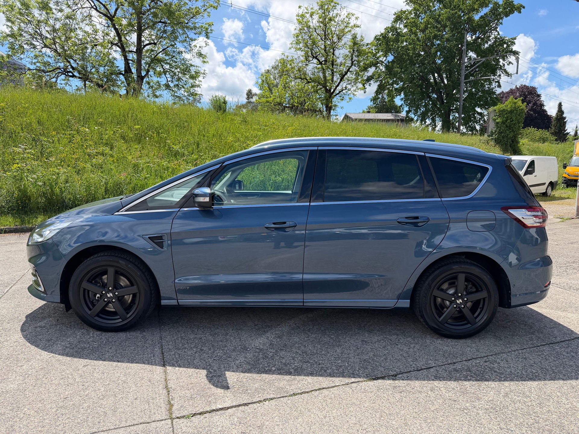FORD S-Max 2.0 TDCi Titanium AWD Automatic-showroom-element-1