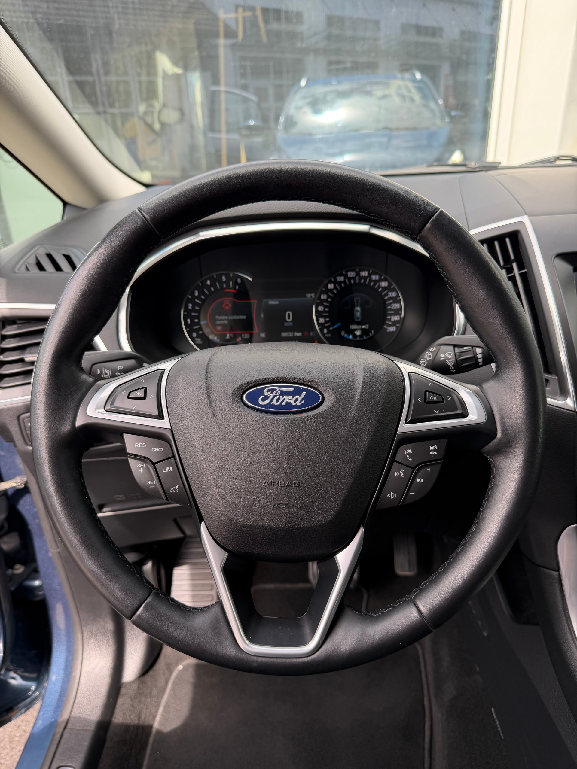 FORD S-Max 2.0 TDCi Titanium AWD Automatic-image-9