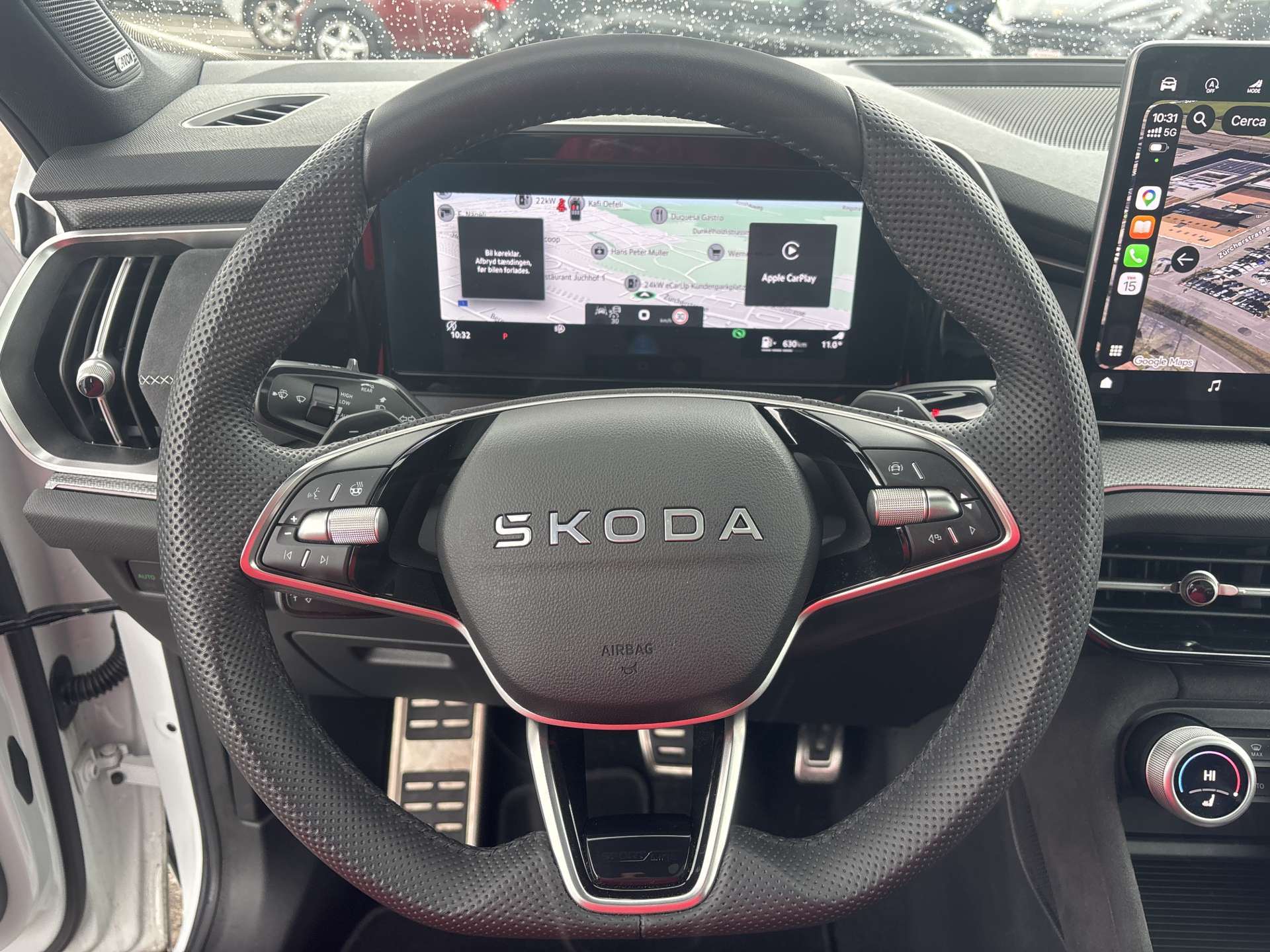 SKODA Kodiaq 2.0 TDi Sportline DSG-Automat 7-Plätzer-image-15