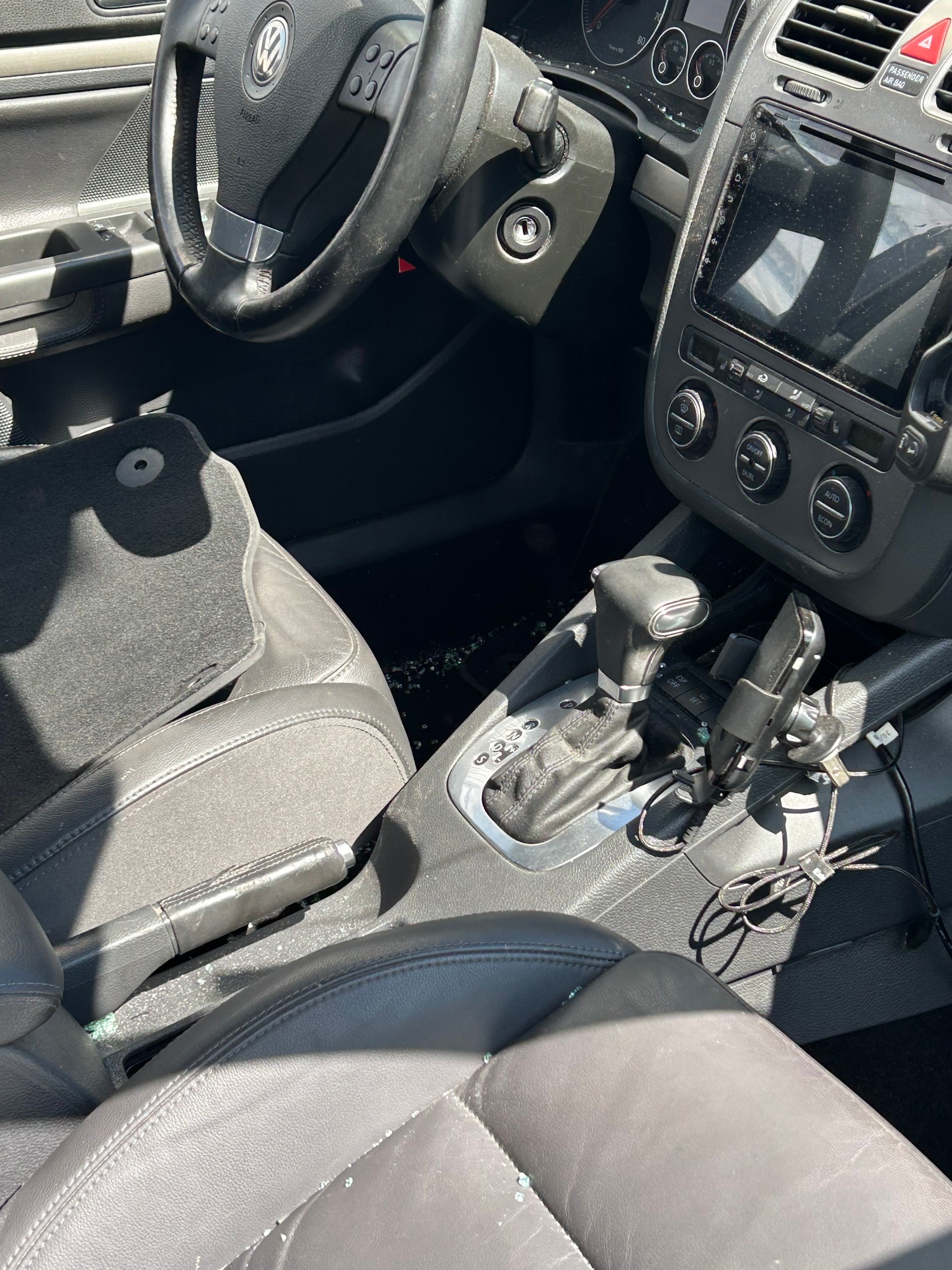 VW Golf 2.0 FSI Comfortline-image-2