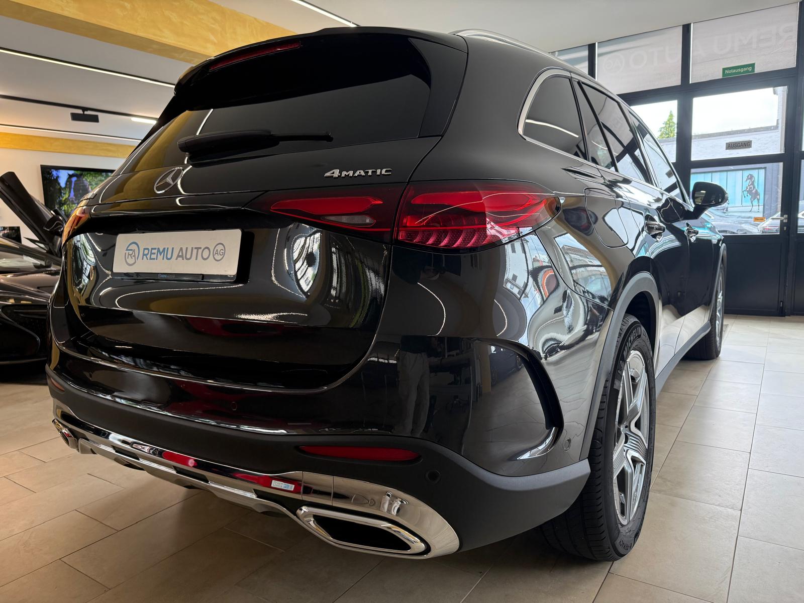 MERCEDES-BENZ GLC 300 d 4Matic 9G-Tronic AMG Line-showroom-element-2