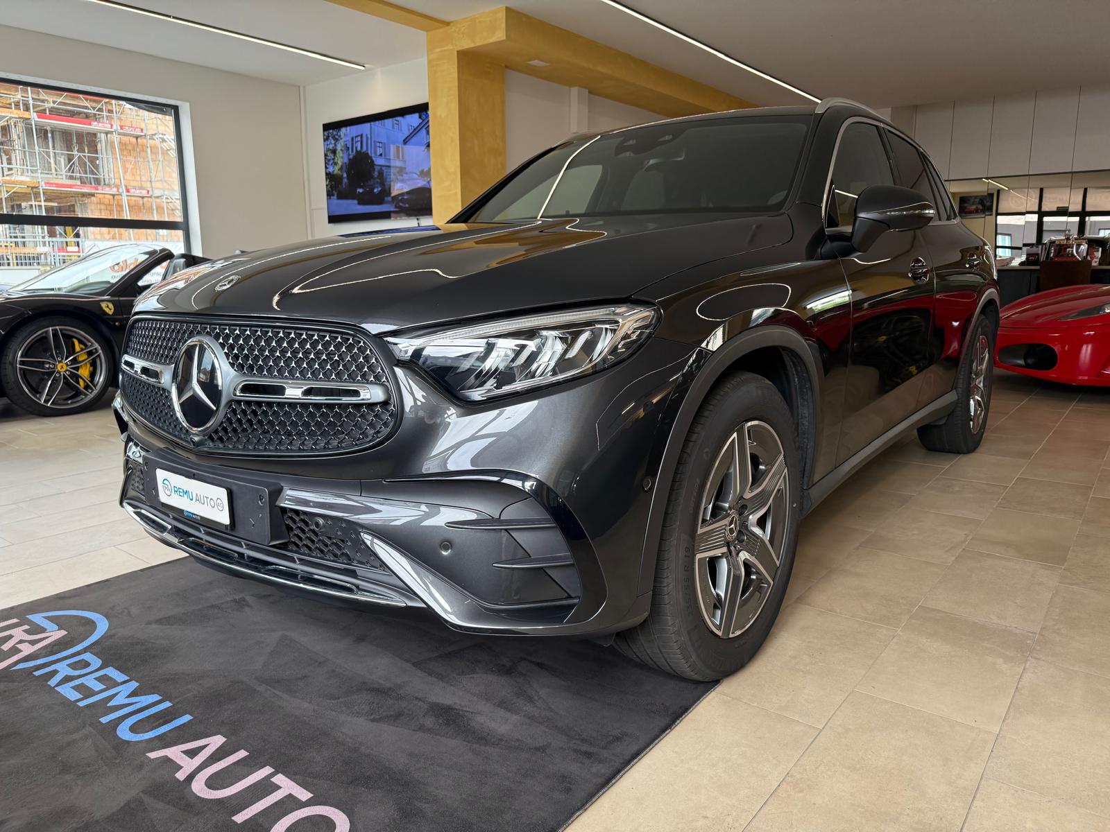 MERCEDES-BENZ GLC 300 d 4Matic 9G-Tronic AMG Line-image-8