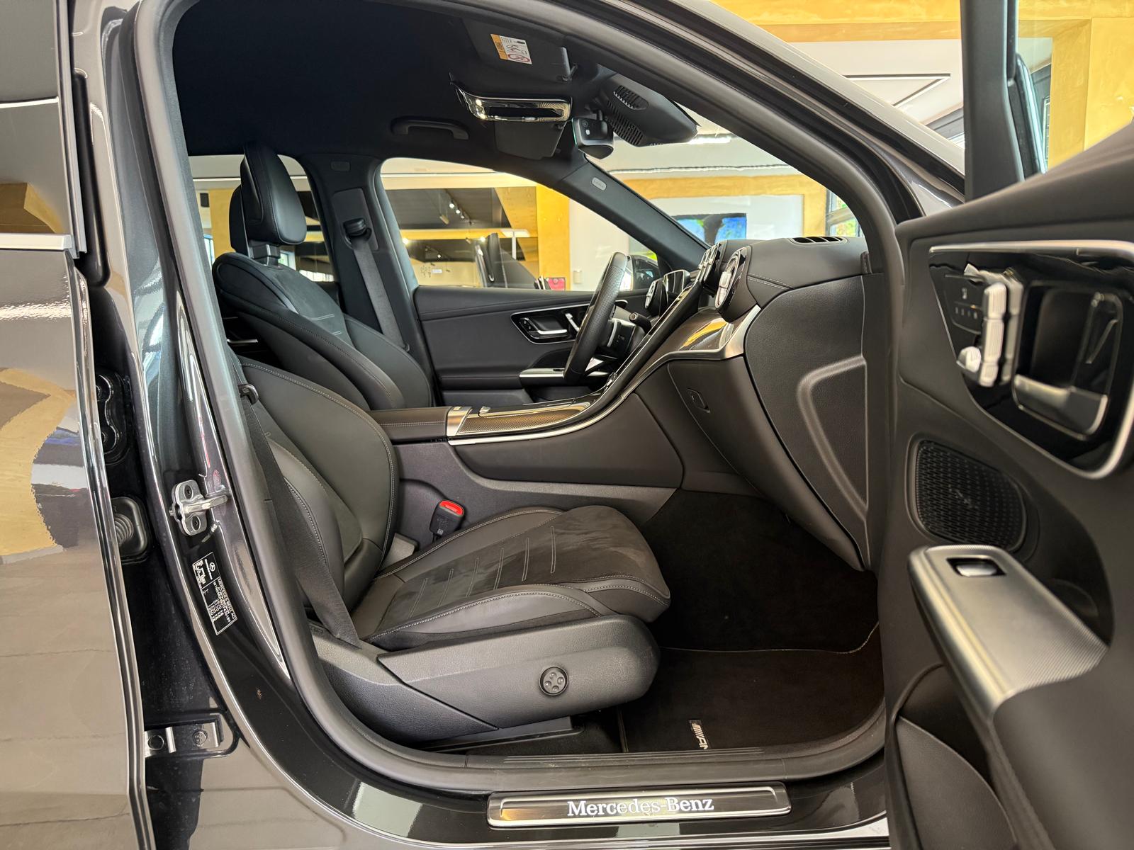 MERCEDES-BENZ GLC 300 d 4Matic 9G-Tronic AMG Line-image-15