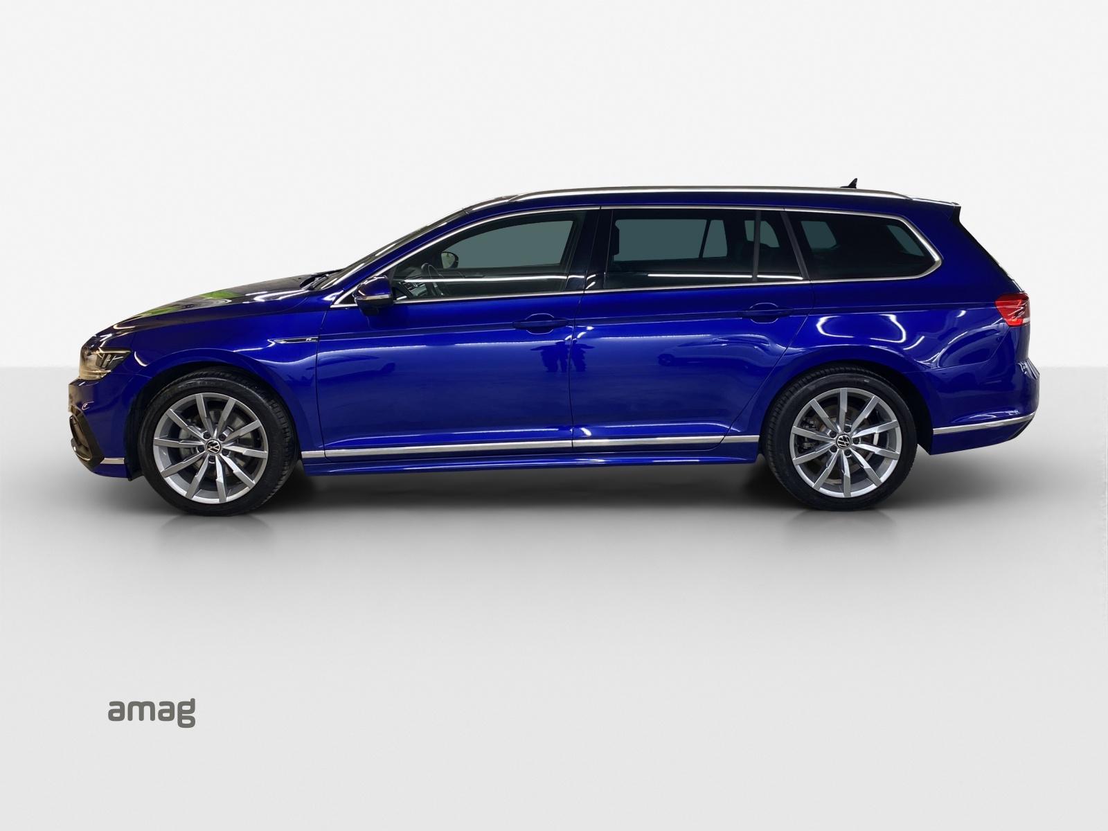 VW Passat Variant 2.0 TSI Elegance DSG-image-1