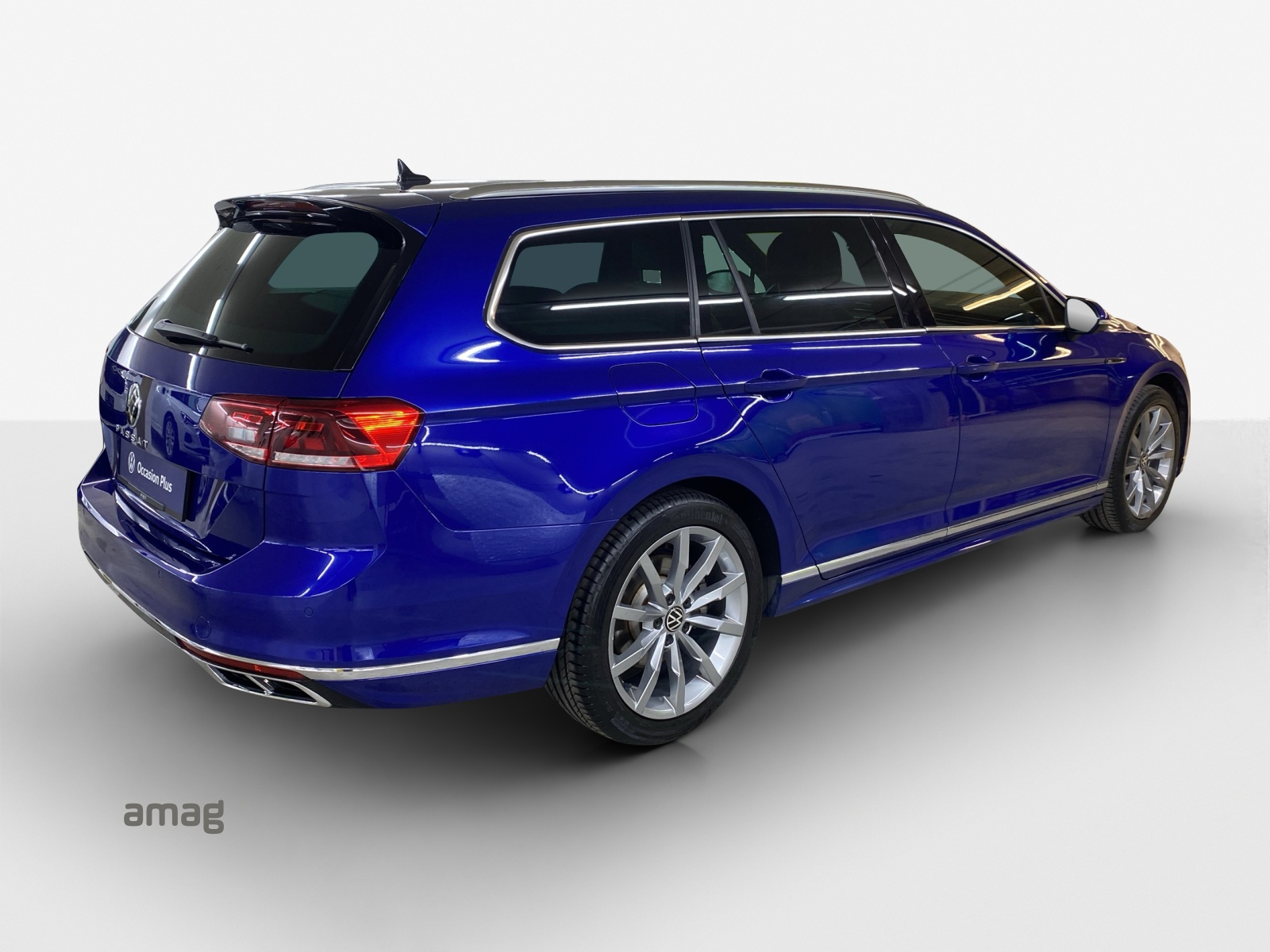 VW Passat Variant 2.0 TSI Elegance DSG-image-4