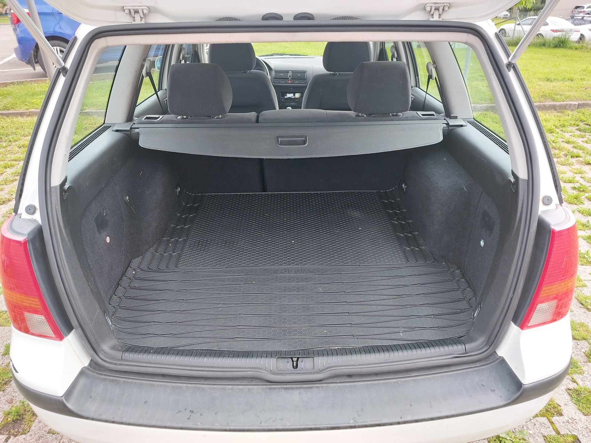 VW Golf variant 2.0-image-15
