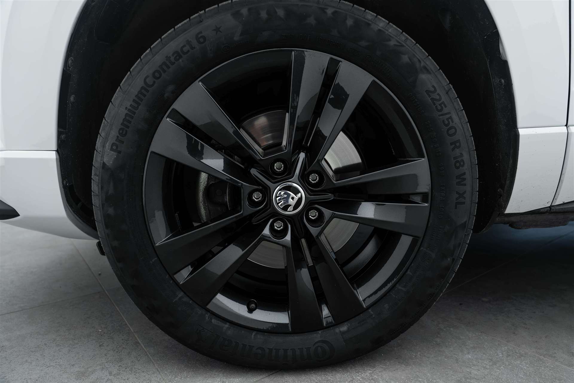 SKODA Karoq 2.0 TDI SCR SportLine 4x4 DSG-image-4
