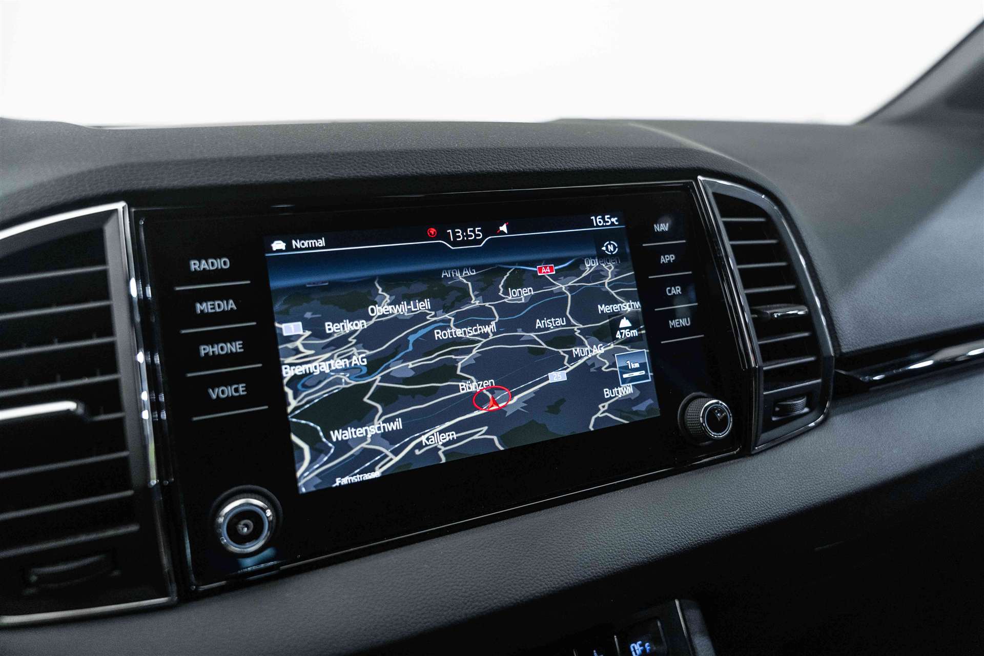 SKODA Karoq 2.0 TDI SCR SportLine 4x4 DSG-image-18