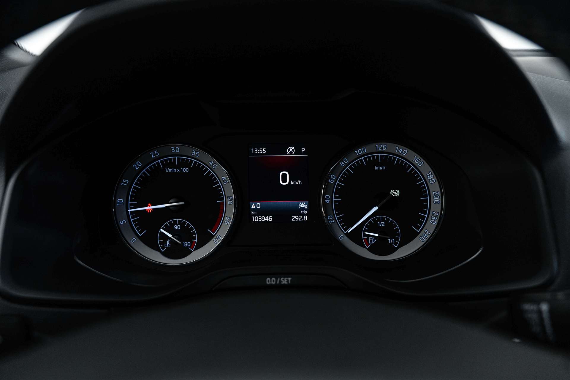 SKODA Karoq 2.0 TDI SCR SportLine 4x4 DSG-image-23