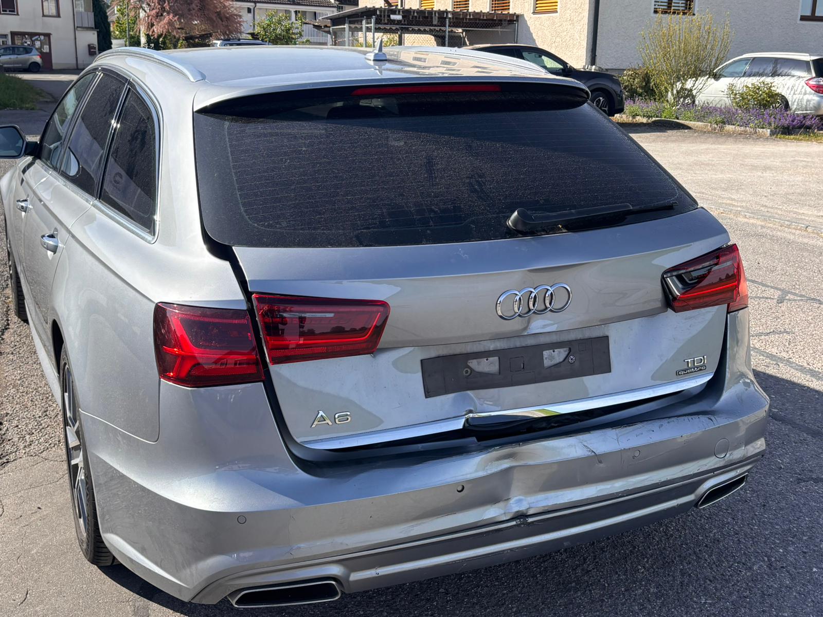 AUDI A6 Avant 2.0 TDI quattro S-tronic-image-9