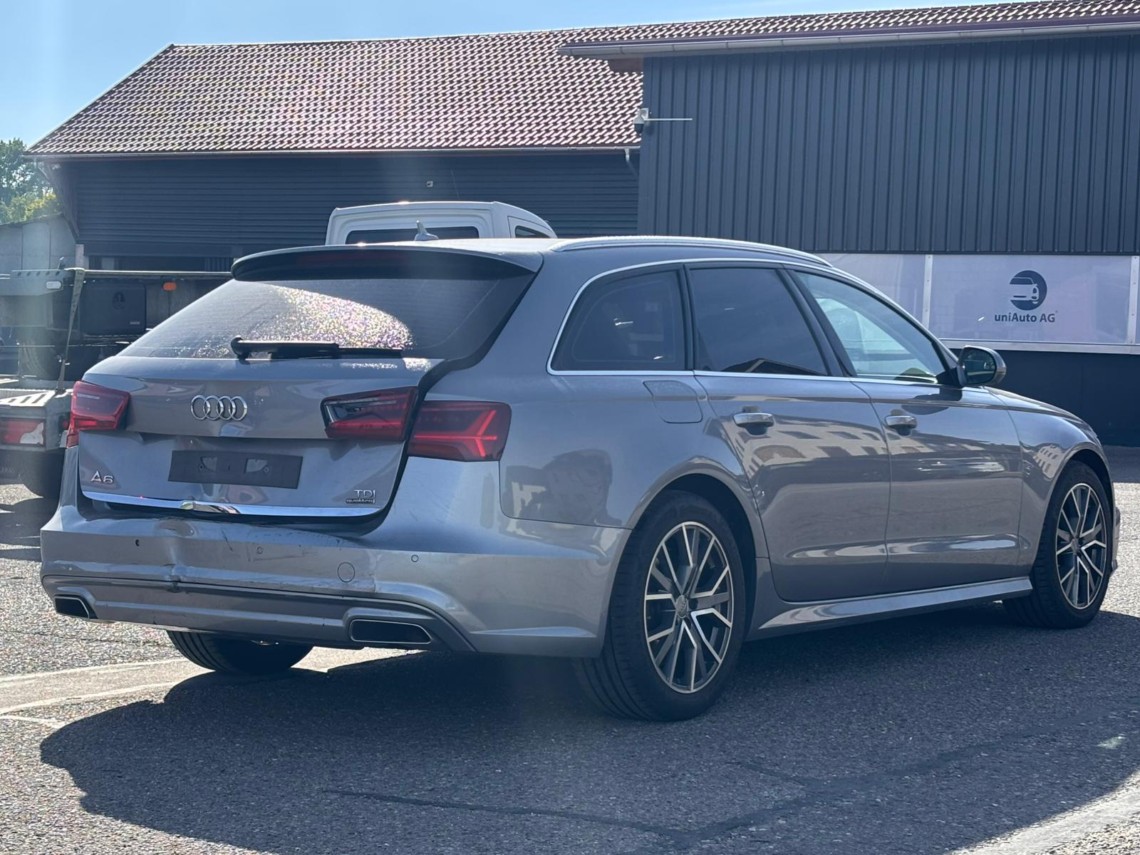 AUDI A6 Avant 2.0 TDI quattro S-tronic-image-4