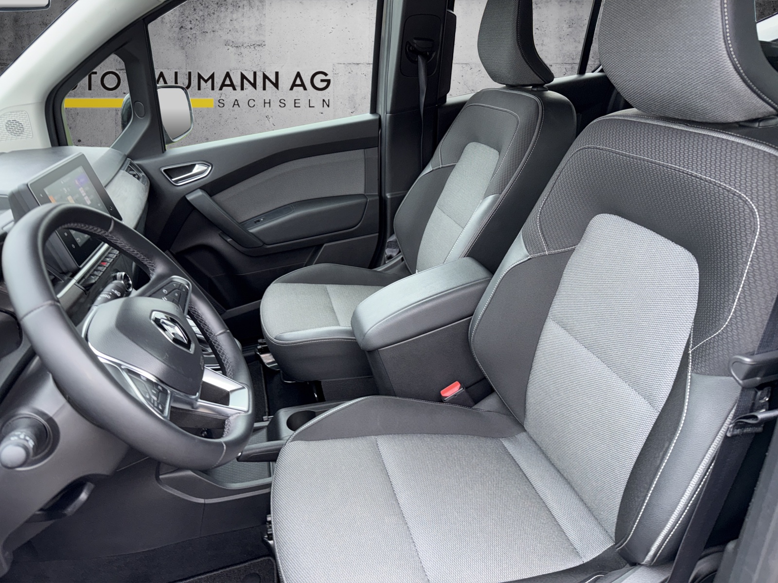 RENAULT Kangoo 1.3 TCe 130 PF Techno EDC-image-8