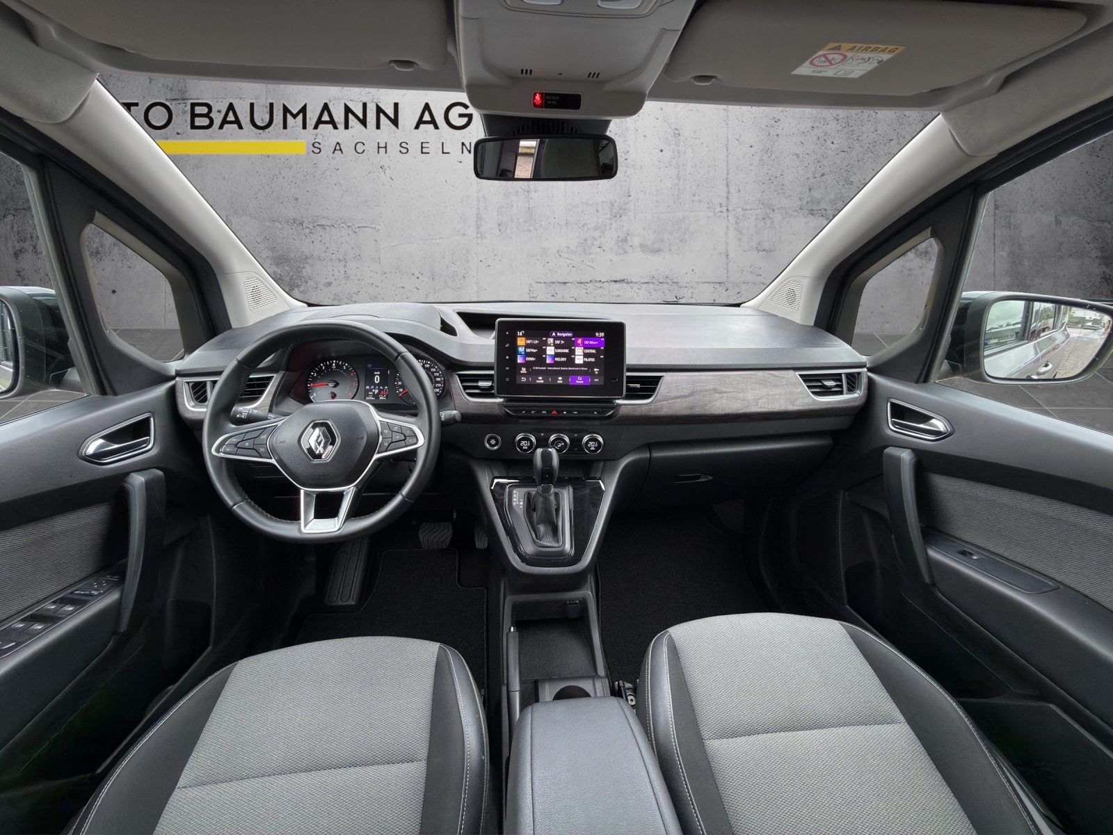 RENAULT Kangoo 1.3 TCe 130 PF Techno EDC-image-11