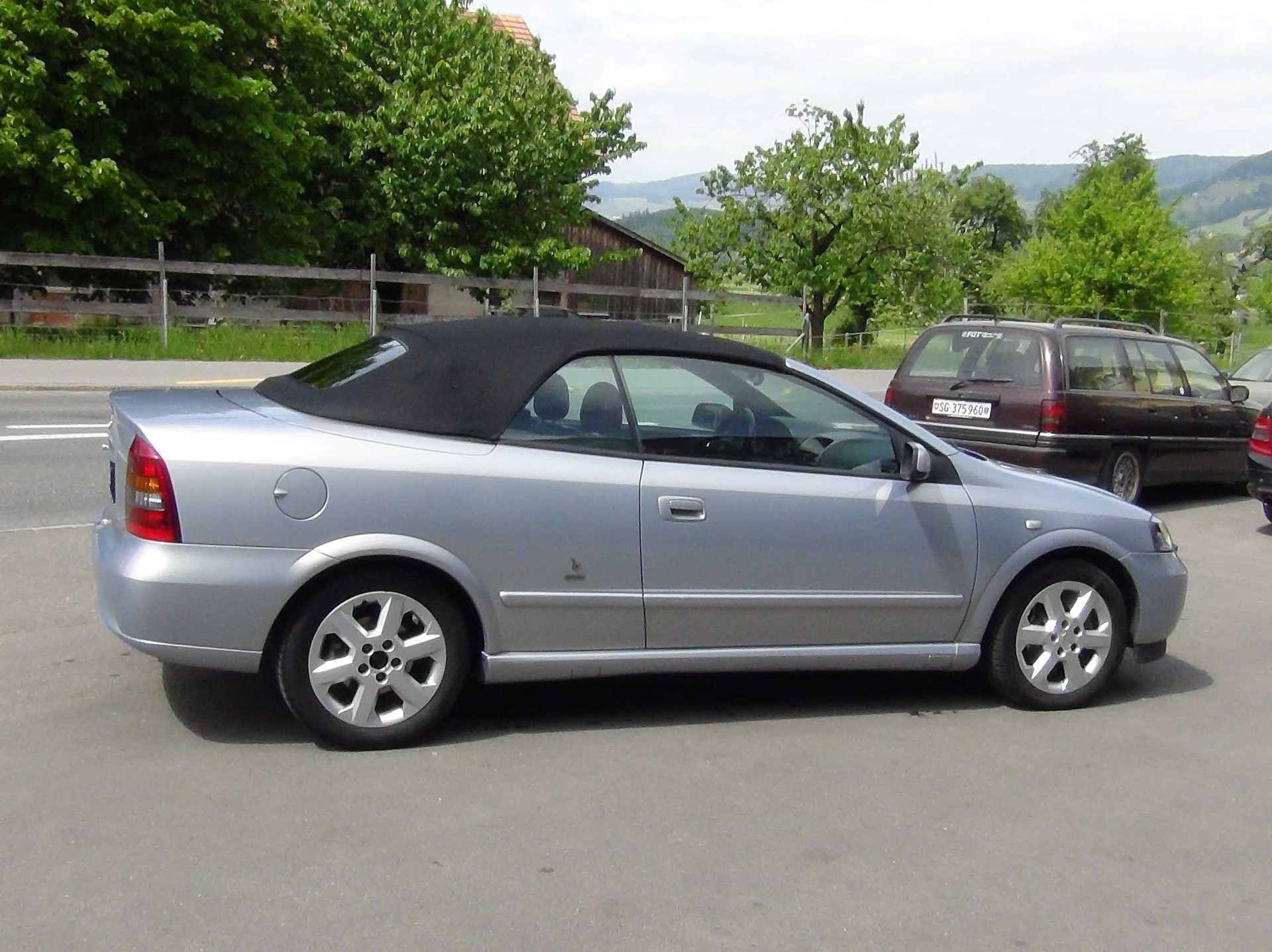 OPEL Astra Cabriolet 2.2i 16V-image-2
