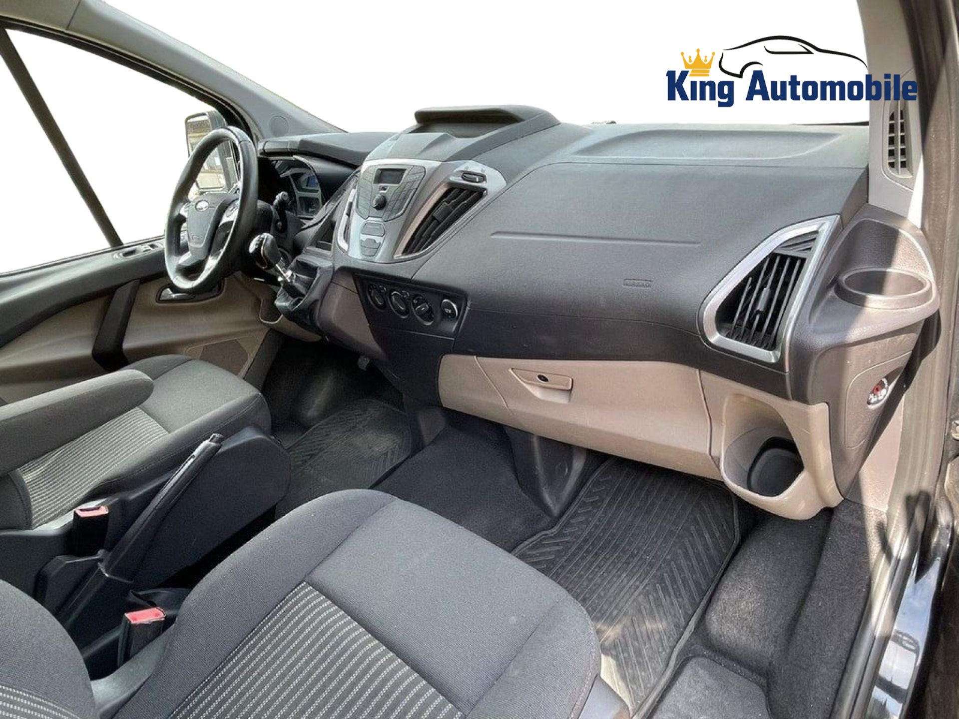 FORD Tourneo Custom 300 L1H1 Trend-image-9