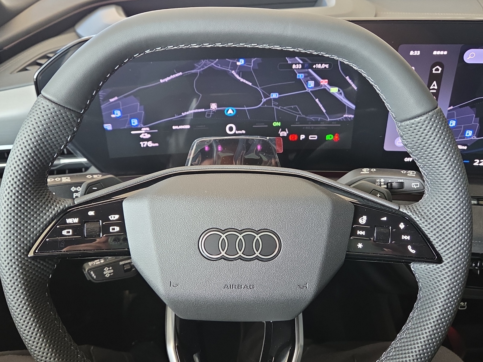 AUDI Q6 e-tron quattro-image-11