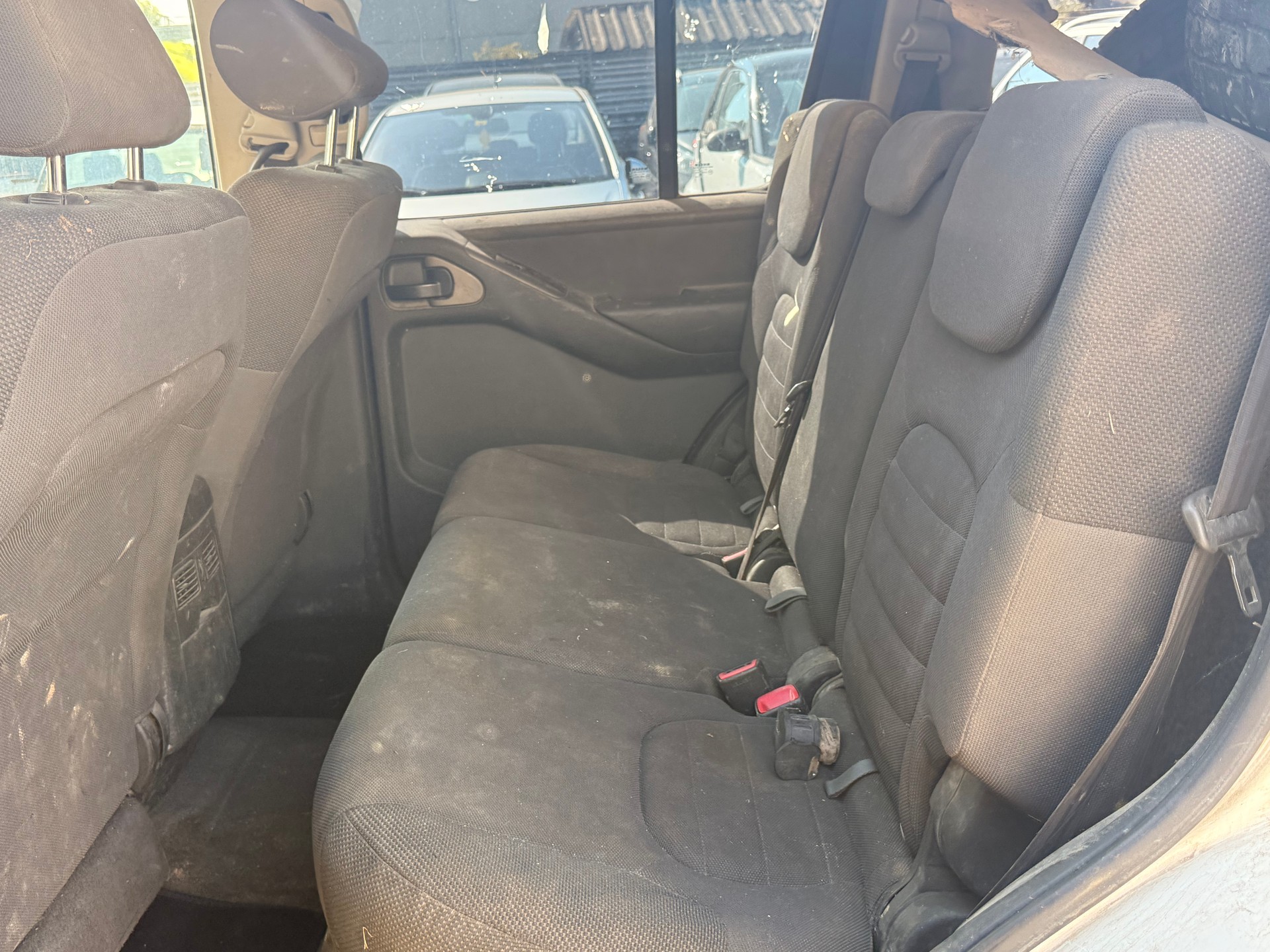 NISSAN Pathfinder 2.5 dCi LE-image-9