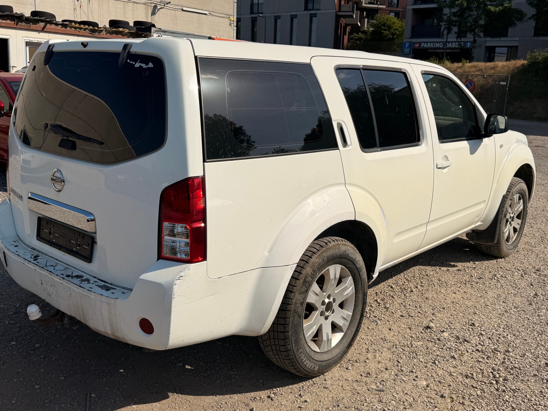 NISSAN Pathfinder 2.5 dCi LE-image-6