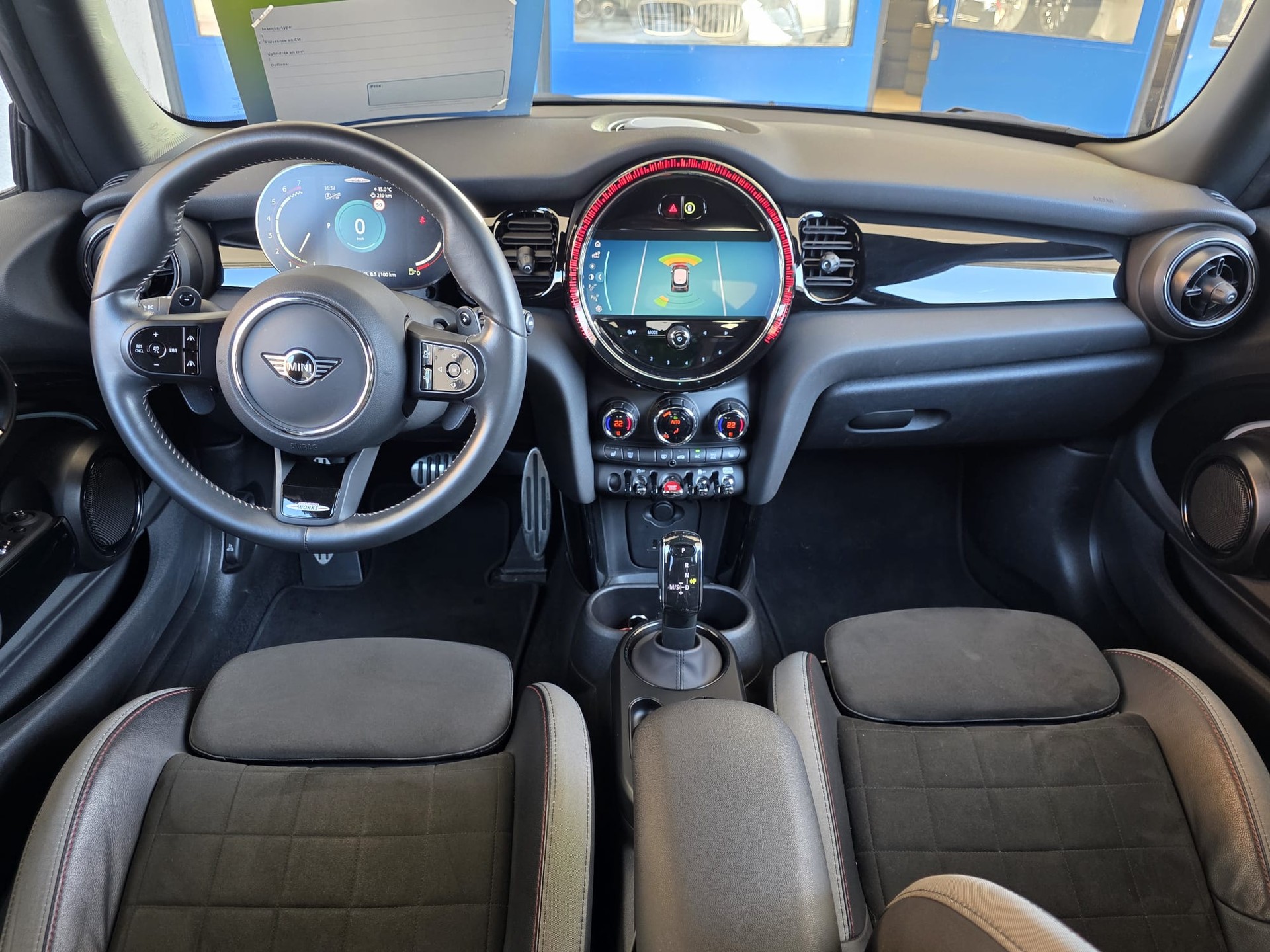 MINI Cooper John Cooper Works Steptronic-image-17