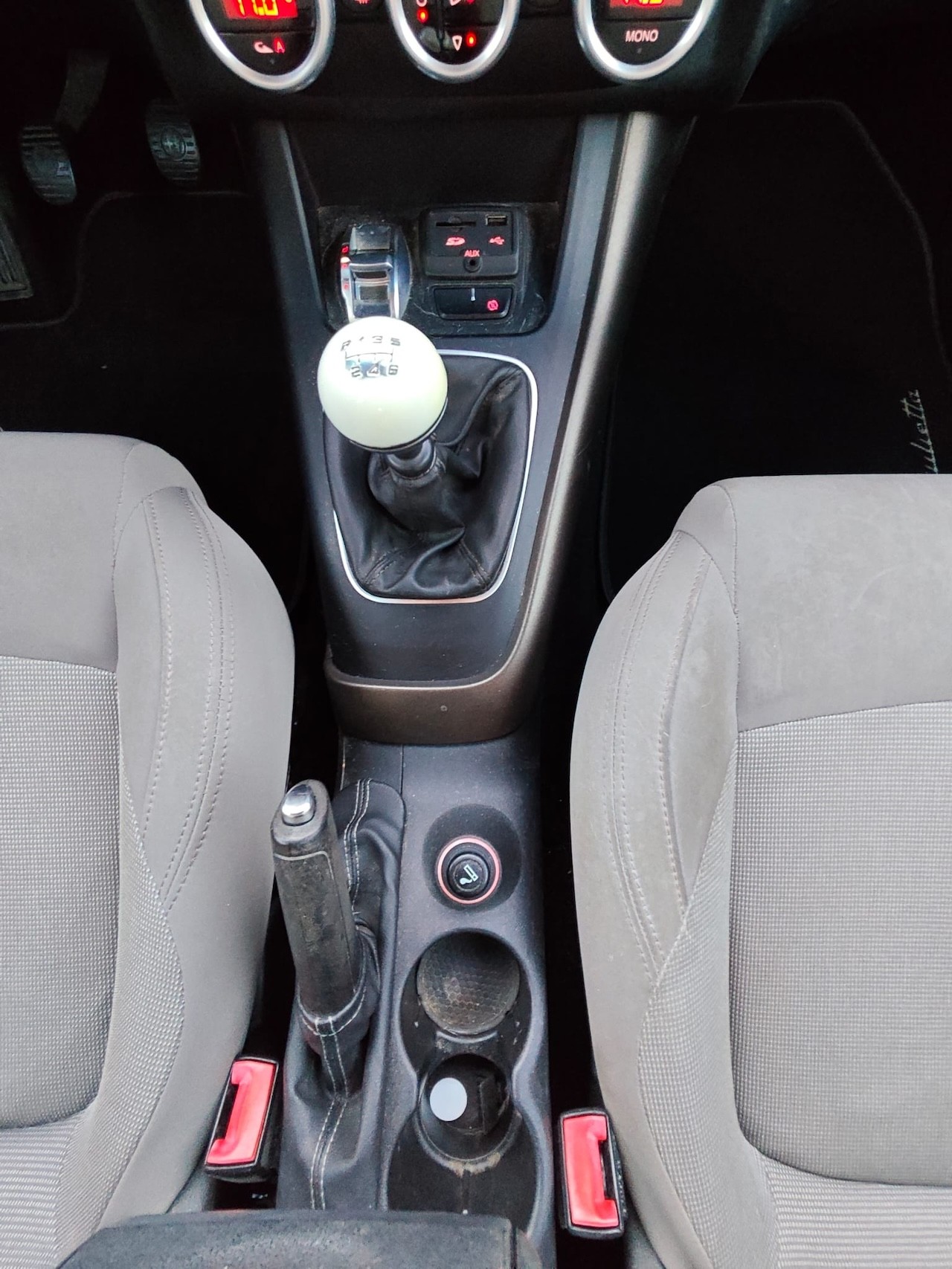 ALFA ROMEO Giulietta 1.4 MultiAir Distinctive-image-24