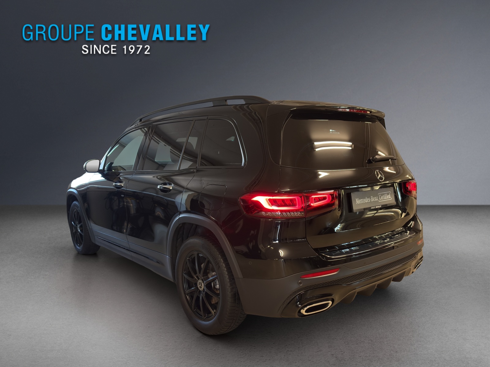 MERCEDES-BENZ GLB 200 AMG Line-image-3