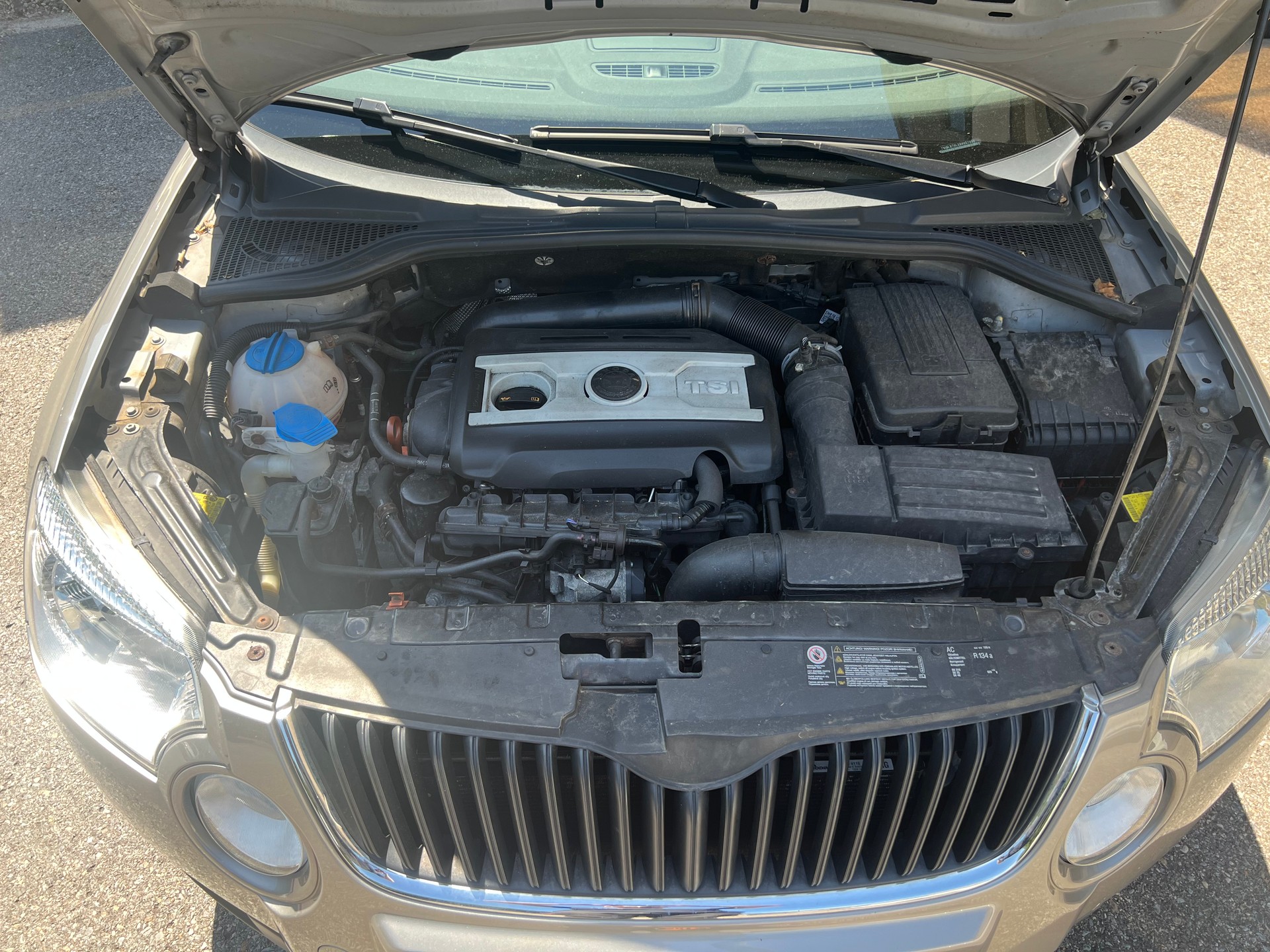 SKODA Yeti 1.8 TSI Ambition 4x4-image-15