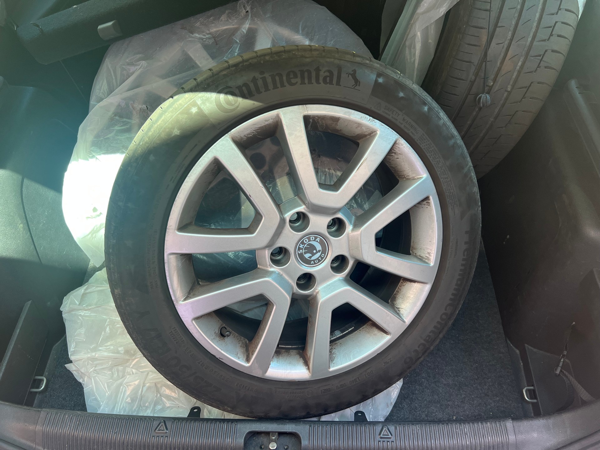 SKODA Yeti 1.8 TSI Ambition 4x4-image-12