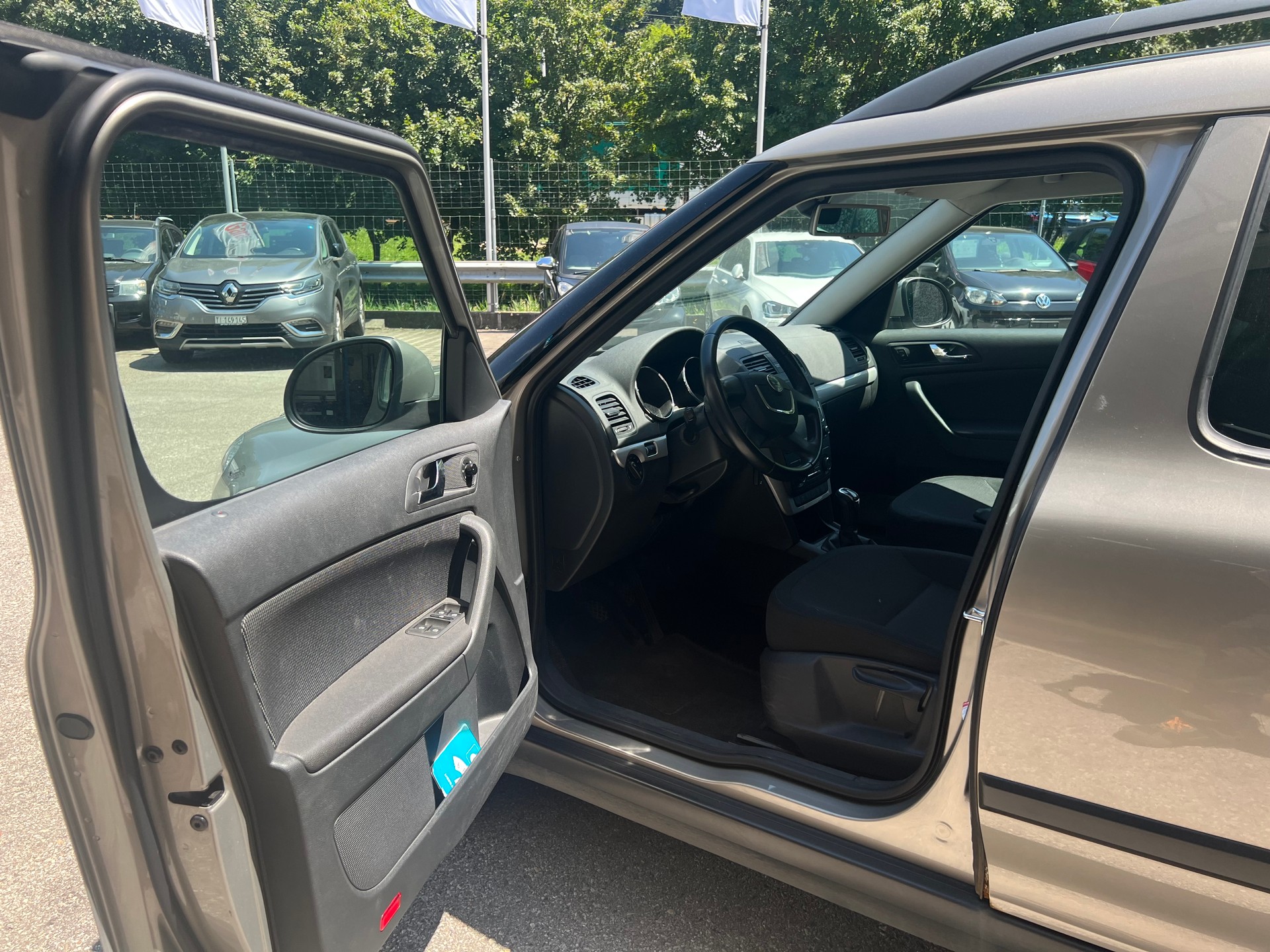 SKODA Yeti 1.8 TSI Ambition 4x4-image-5