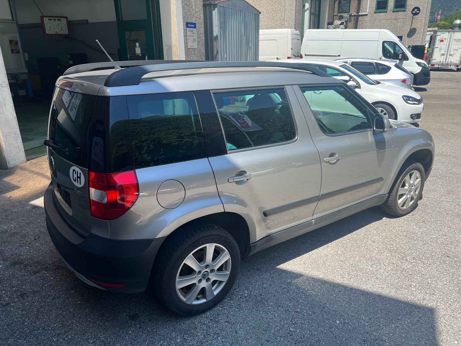 SKODA Yeti 1.8 TSI Ambition 4x4-image-3