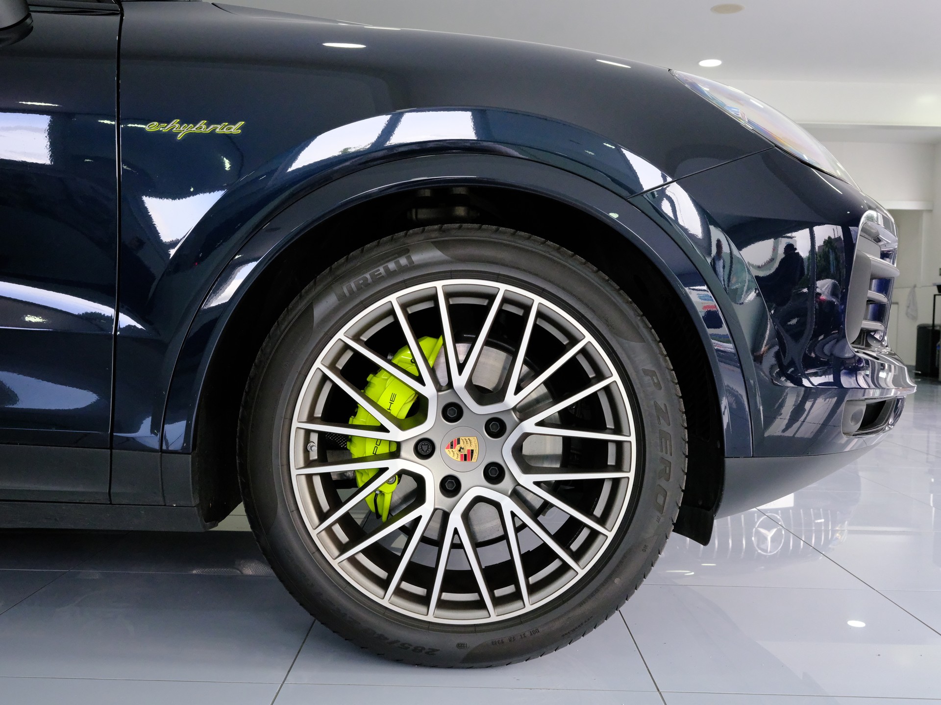PORSCHE Cayenne E-Hybrid Platinum Edition-image-14