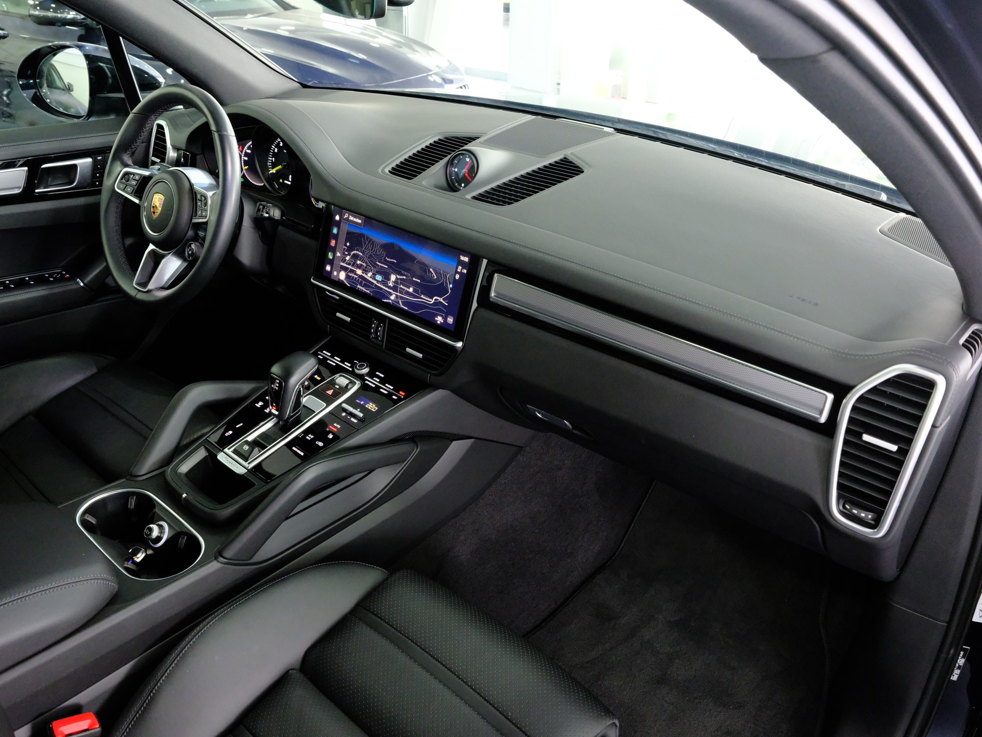 PORSCHE Cayenne E-Hybrid Platinum Edition-image-11