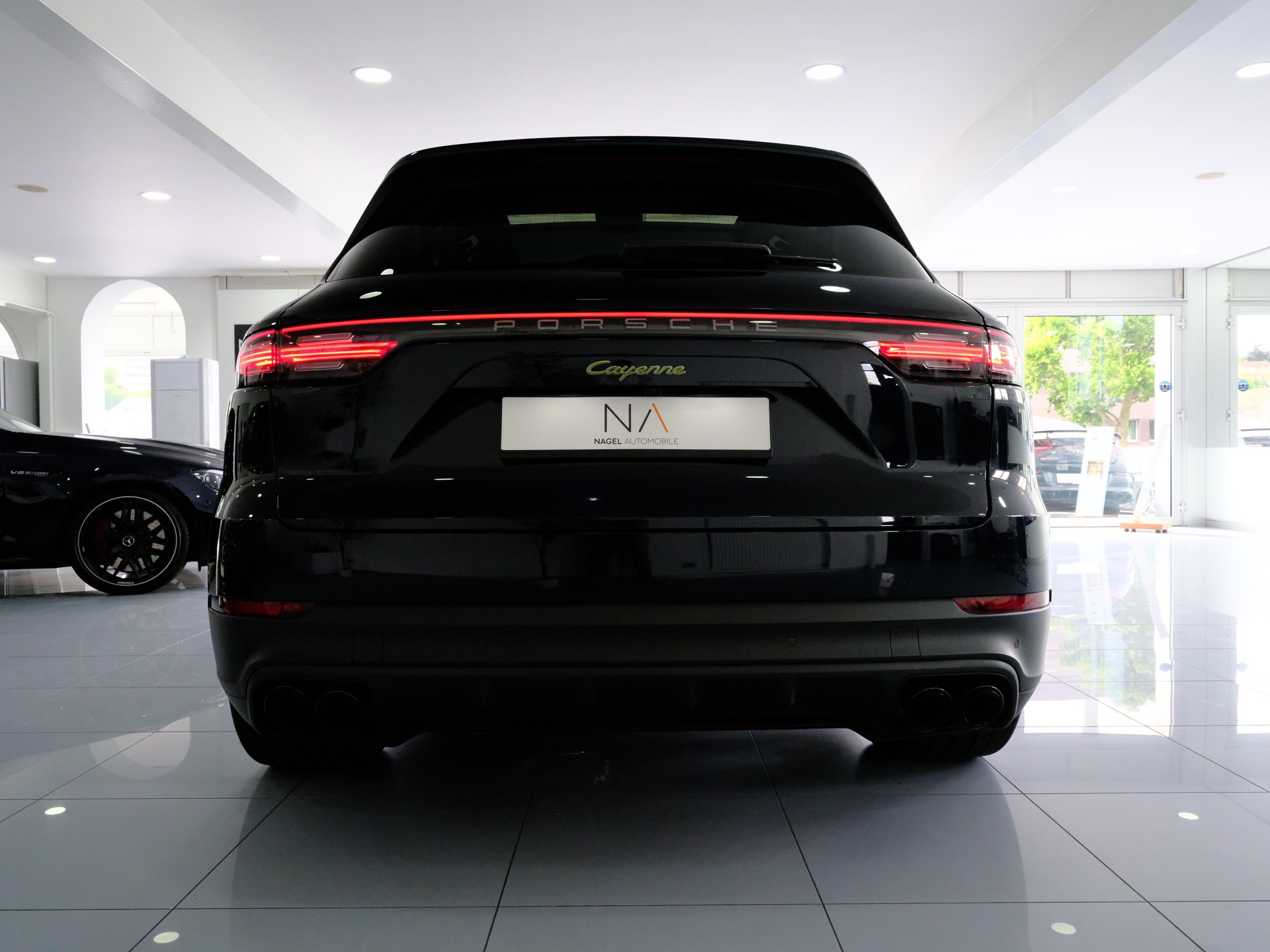 PORSCHE Cayenne E-Hybrid Platinum Edition-image-4