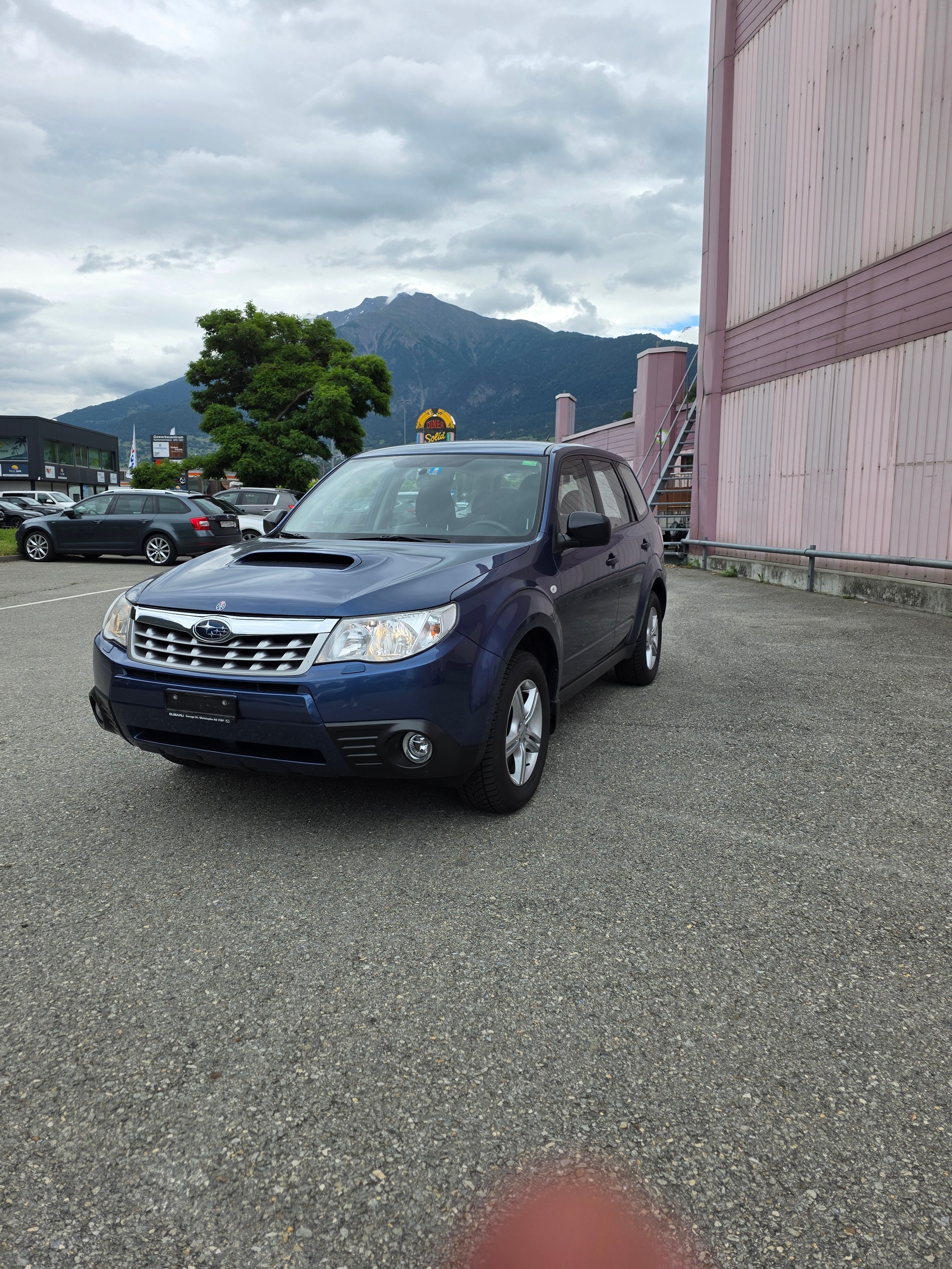 SUBARU Forester 2.0D X Swiss Special-image-0
