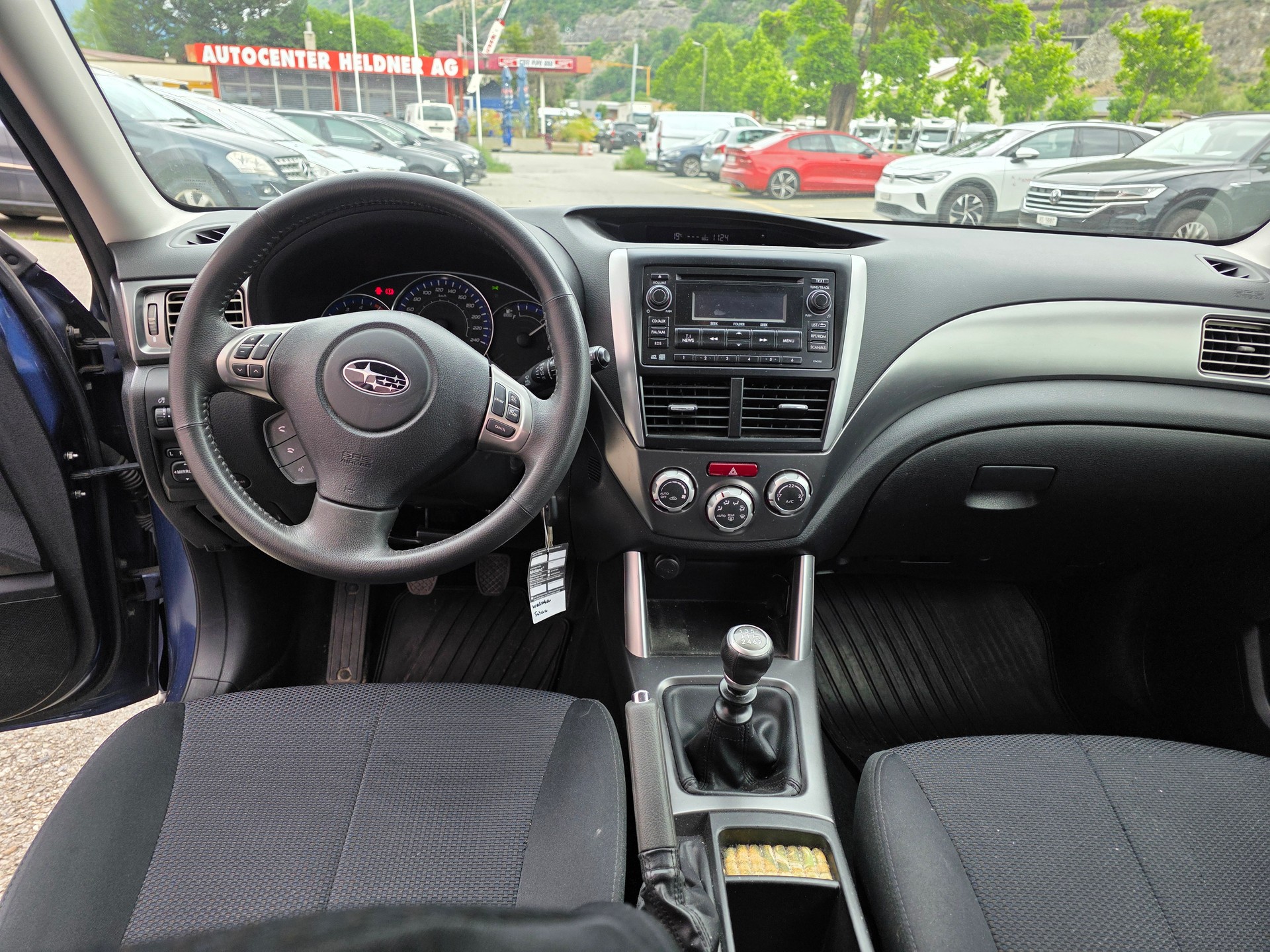 SUBARU Forester 2.0D X Swiss Special-image-11