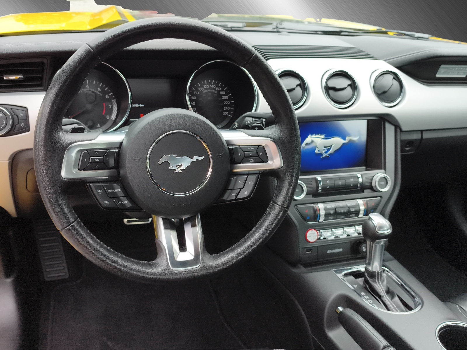 FORD Mustang Coupé 5.0 V8 GT-image-9