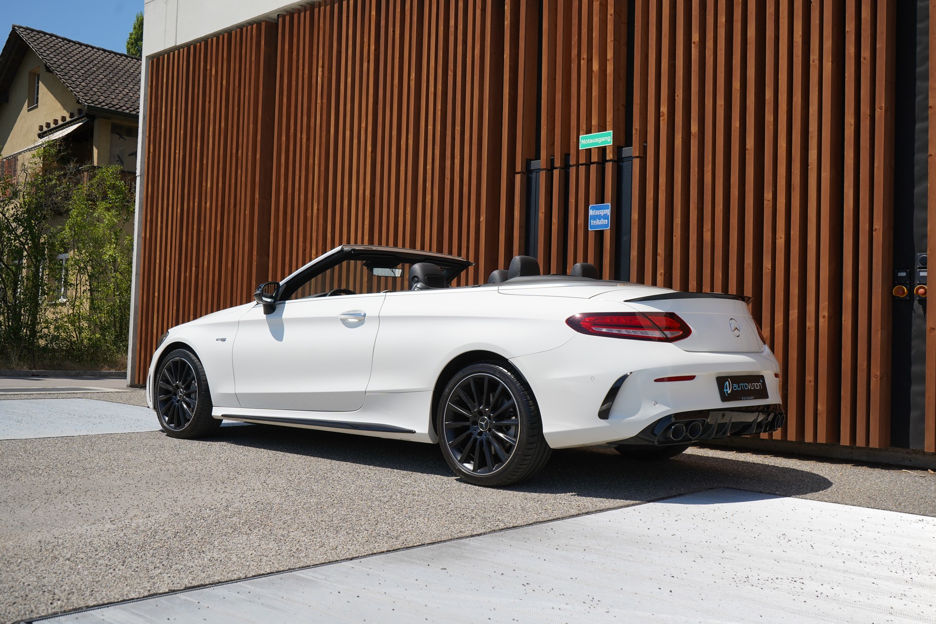 MERCEDES-BENZ C 43 CABRIOLET AMG NIGHT 4MATIC 9G-TRONIC l 390 PS-image-10