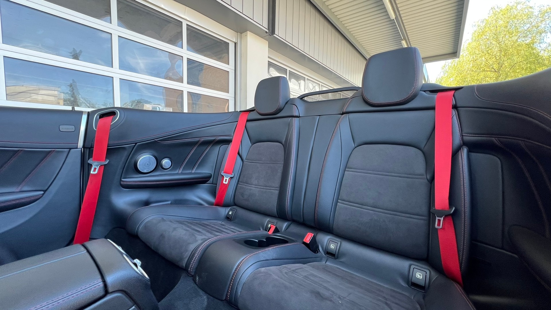 MERCEDES-BENZ C 43 CABRIOLET AMG NIGHT 4MATIC 9G-TRONIC l 390 PS-image-27