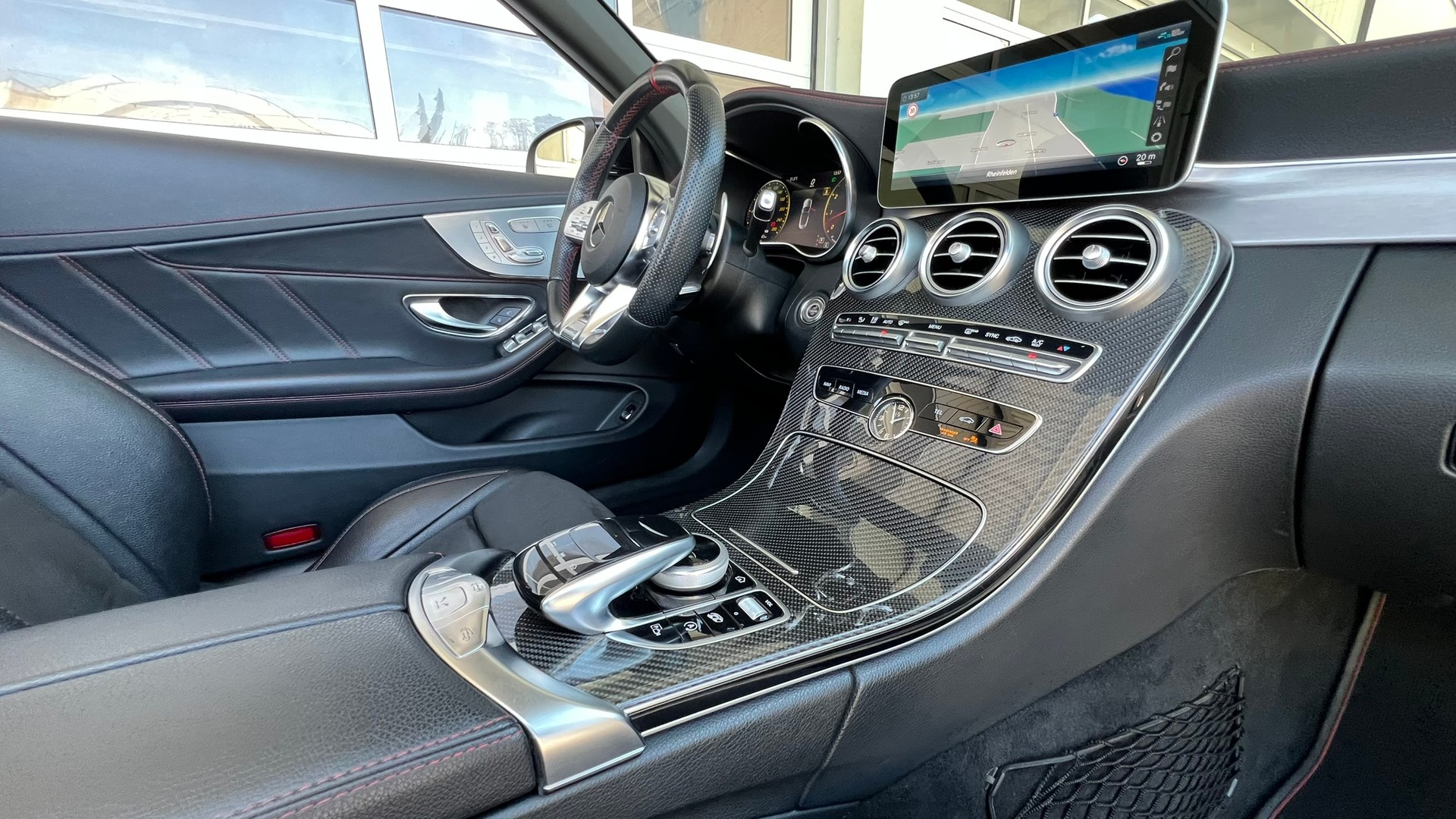 MERCEDES-BENZ C 43 CABRIOLET AMG NIGHT 4MATIC 9G-TRONIC l 390 PS-image-24