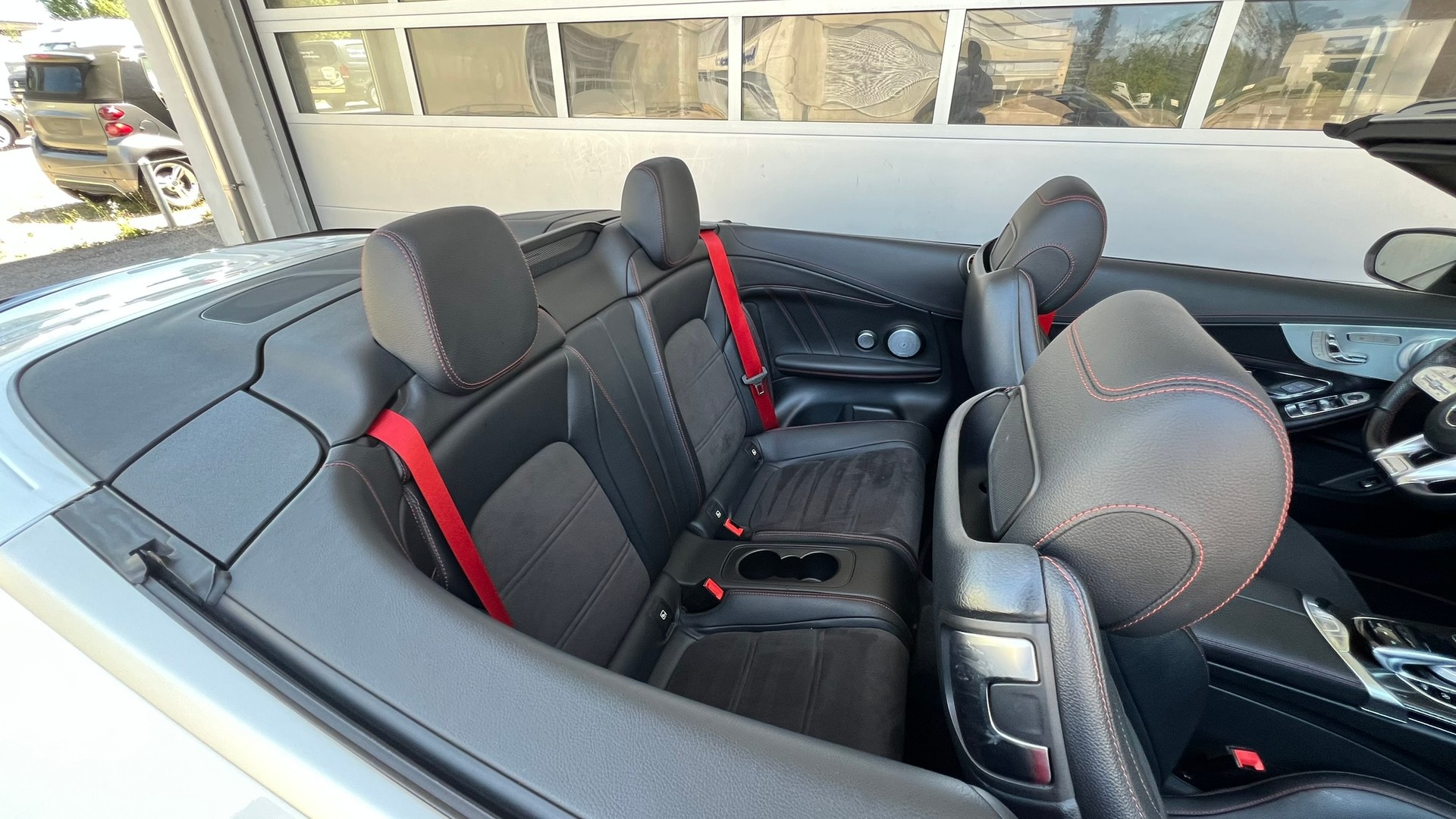 MERCEDES-BENZ C 43 CABRIOLET AMG NIGHT 4MATIC 9G-TRONIC l 390 PS-image-28