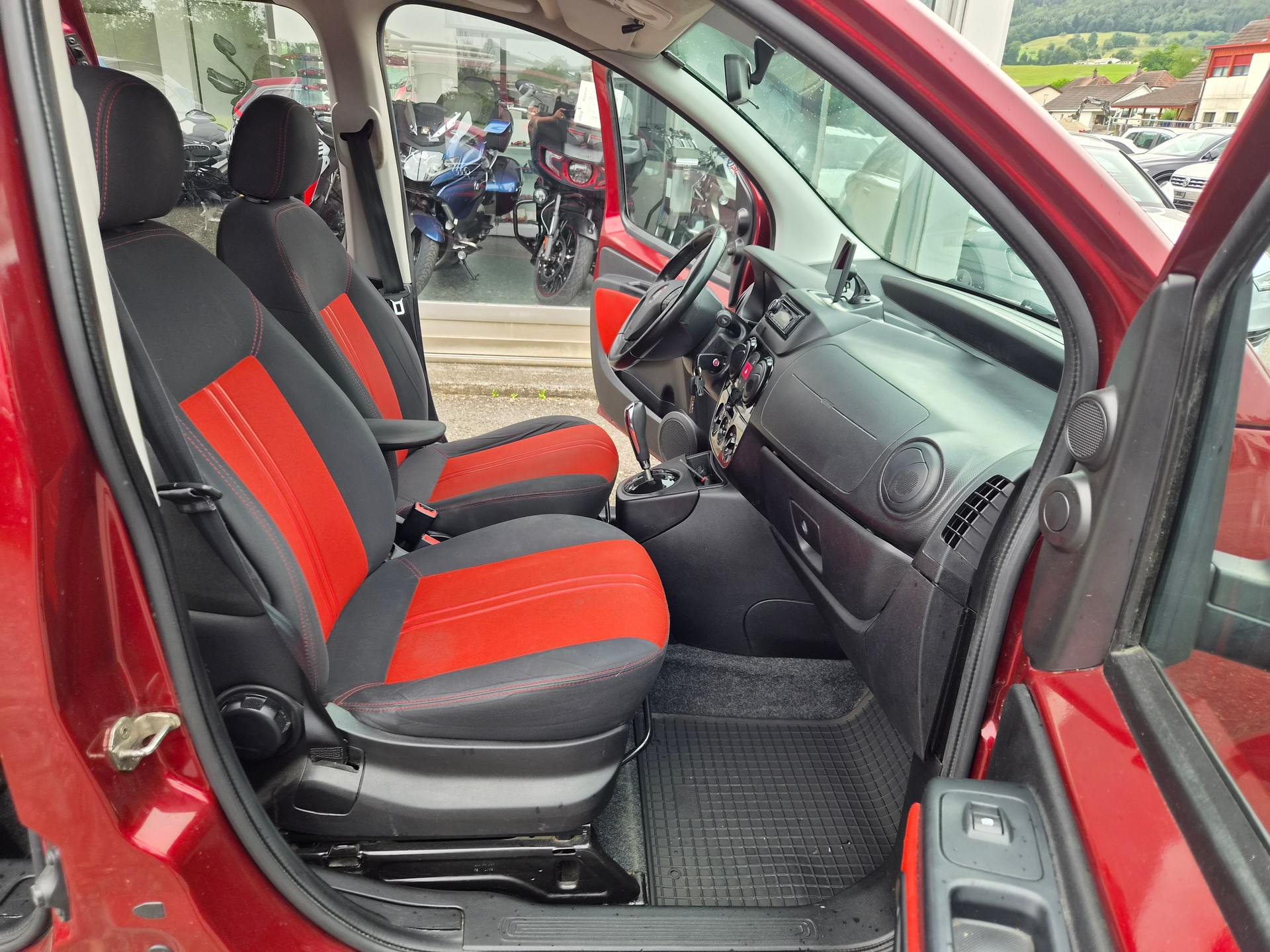 FIAT Qubo 1.3 JTD Dynamic-image-10