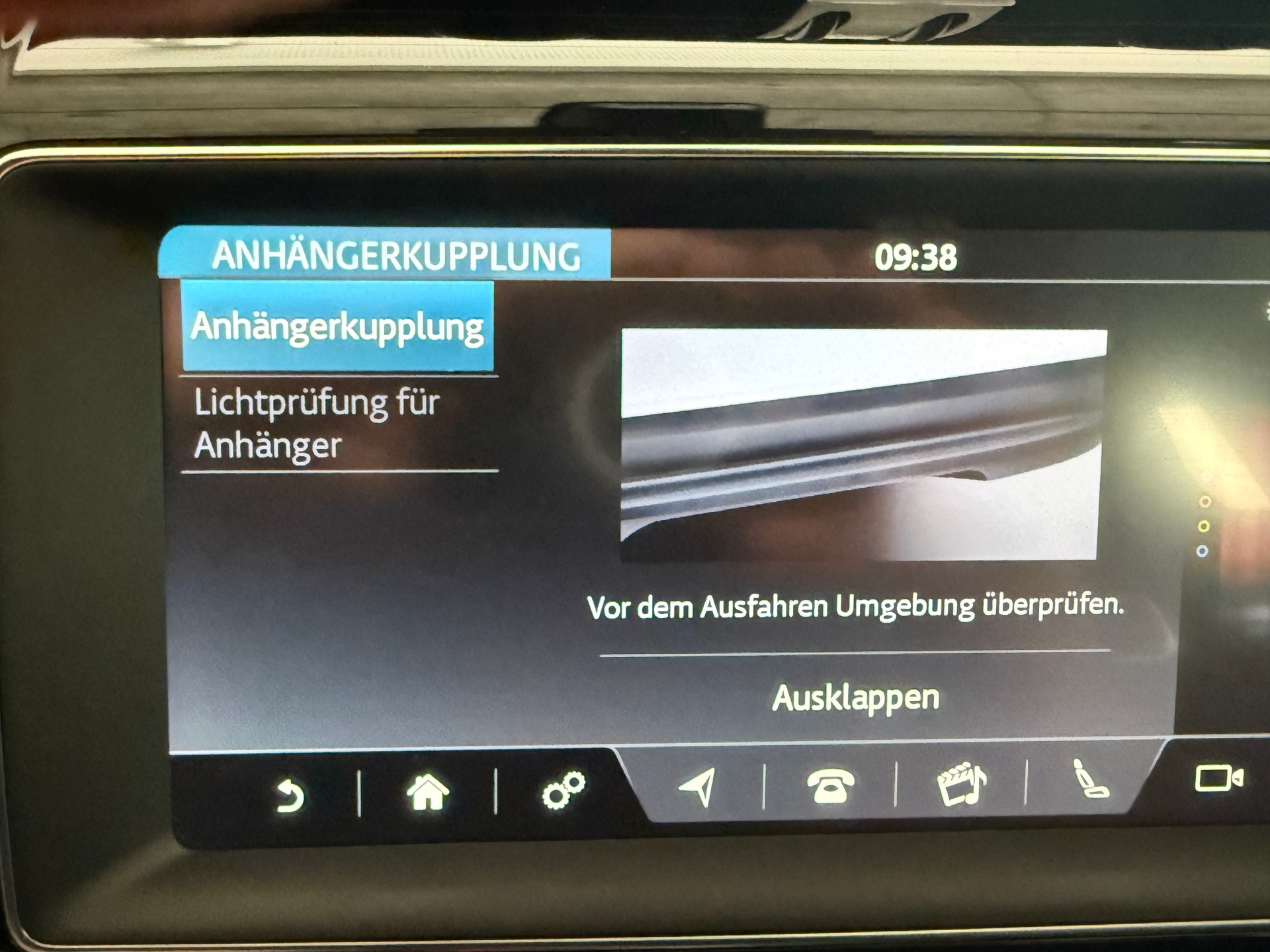 JAGUAR F-Pace 5.0 V8 SVR AWD Automatik ***CH-Fahrzeug aus 1. Hand***NP. Fr. 135'900.-***SVR-Sportsitze***All-Black***-image-32