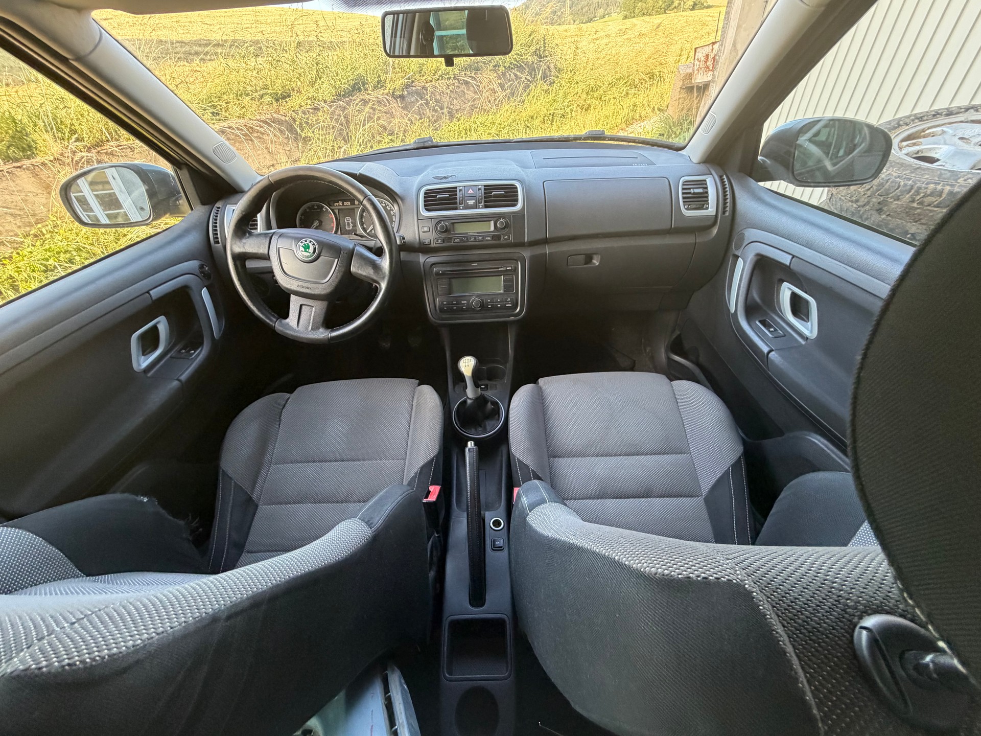 SKODA Fabia 1.4 Elegance-image-6