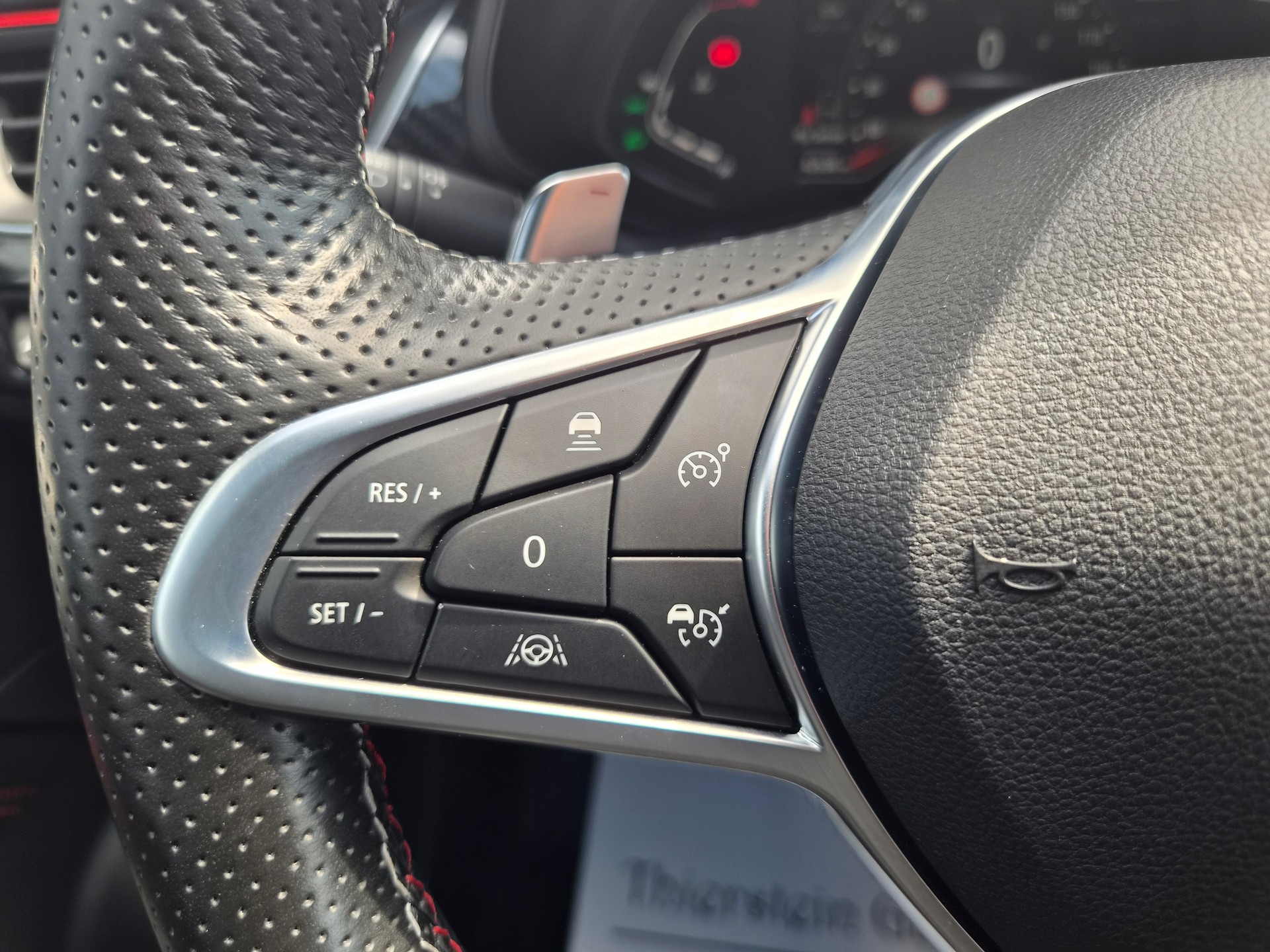 RENAULT Arkana 1.3 TCe R.S.Line EDC-image-18