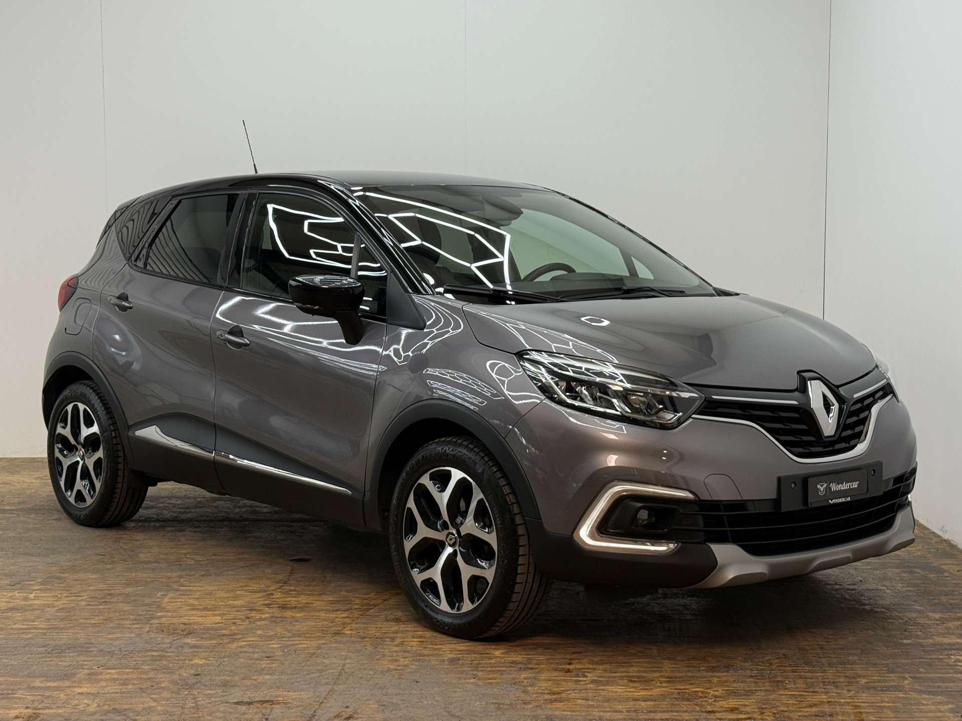 RENAULT Captur 1.3 T 16V Intens EDC-image-0