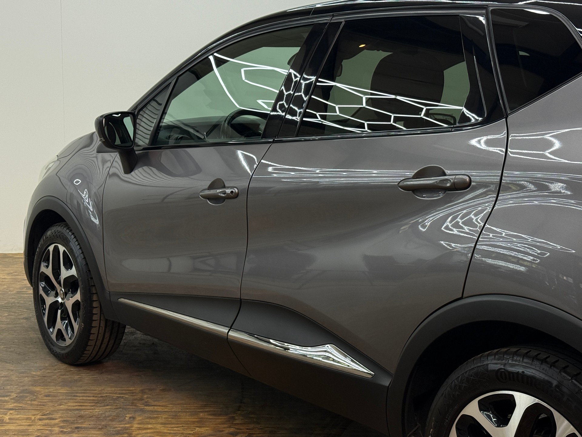 RENAULT Captur 1.3 T 16V Intens EDC-image-8