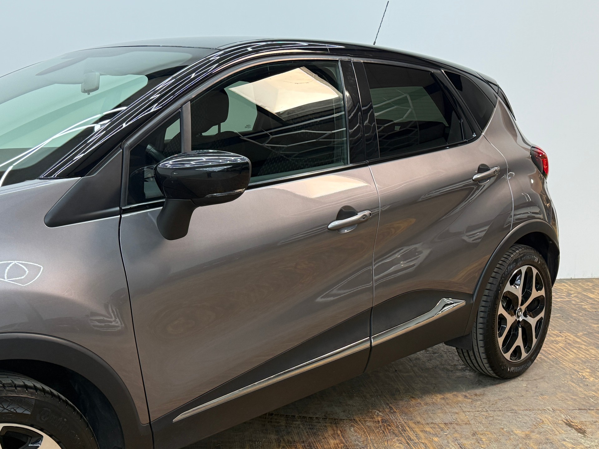 RENAULT Captur 1.3 T 16V Intens EDC-image-6