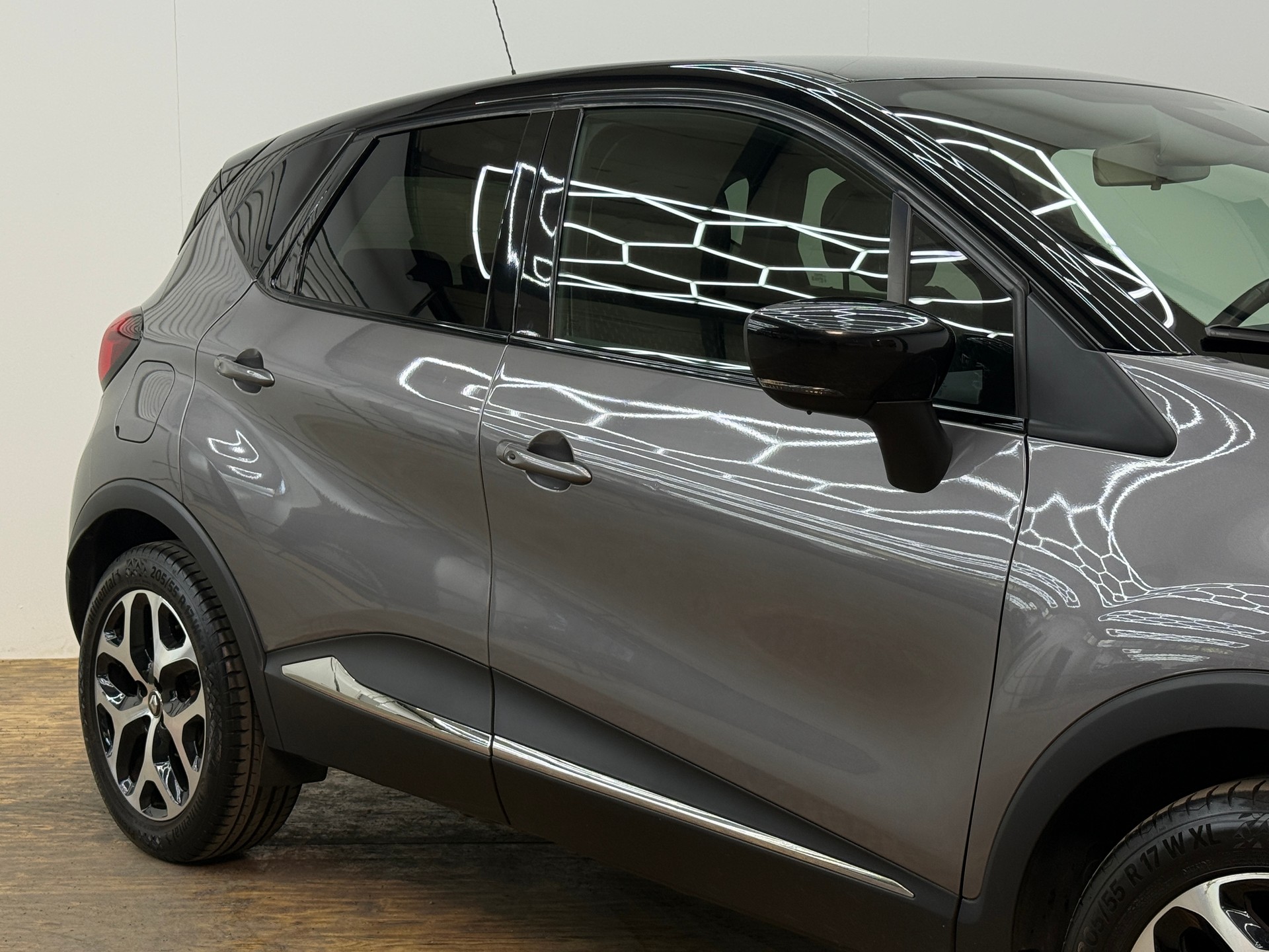 RENAULT Captur 1.3 T 16V Intens EDC-image-15