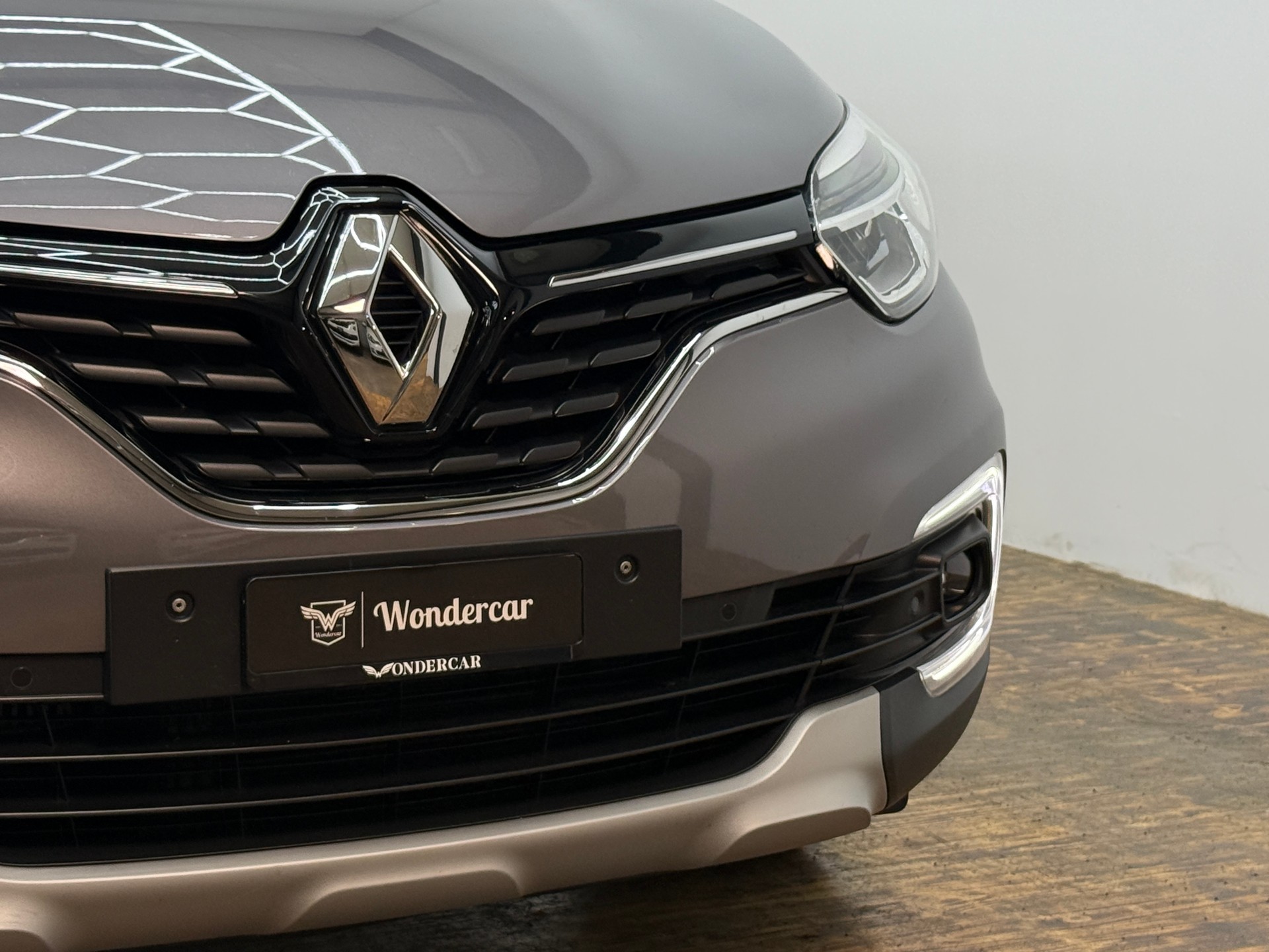 RENAULT Captur 1.3 T 16V Intens EDC-image-3