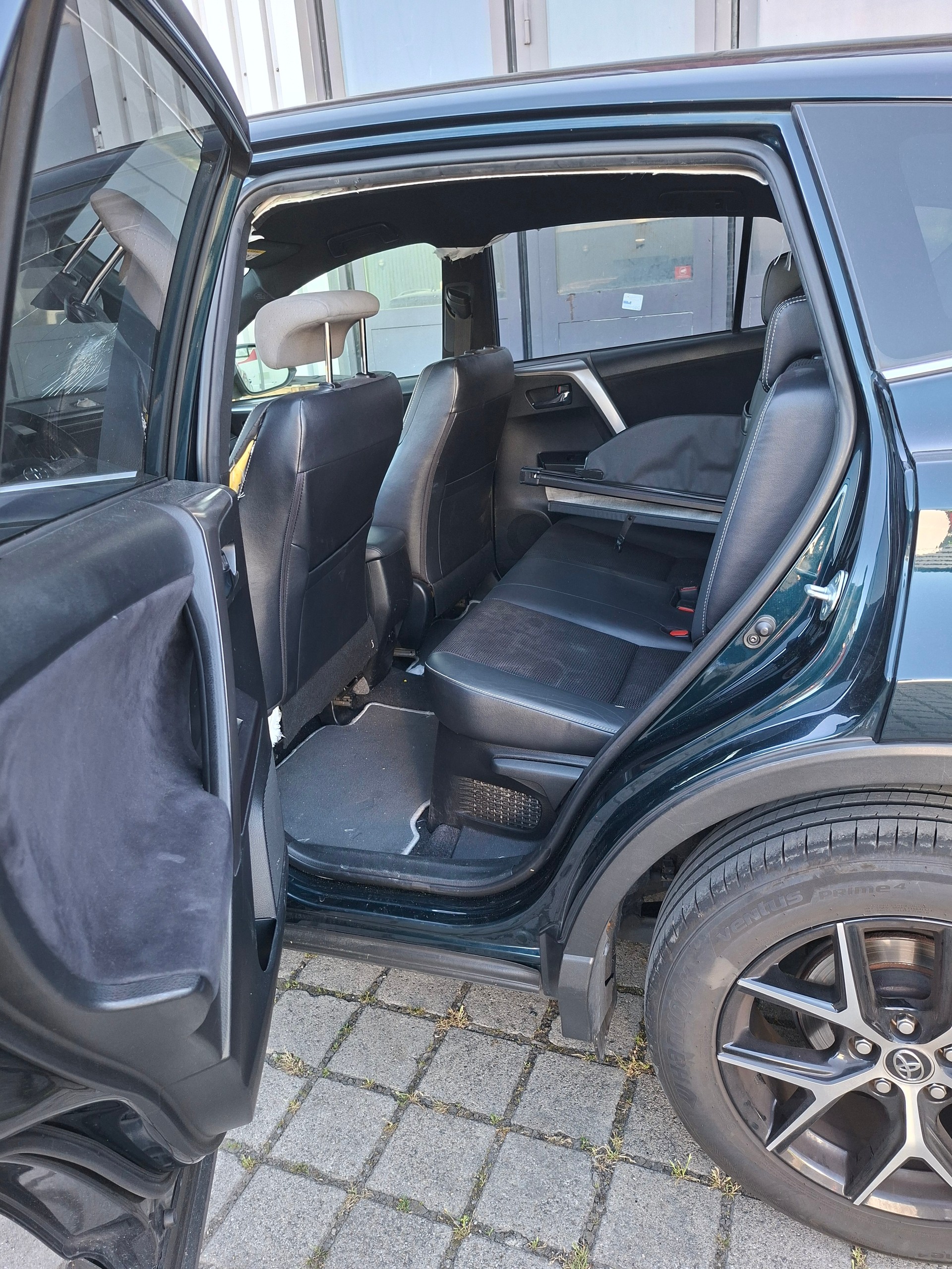 TOYOTA RAV-4 2.5 HSD Sol e-CVT-image-7